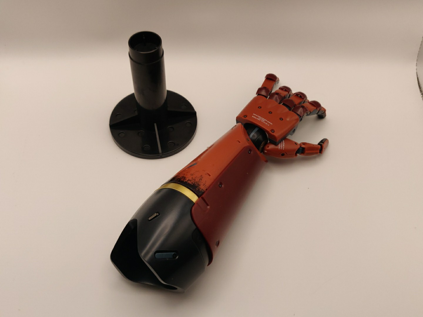 Konami Metal Gear Solid V The Phantom Pain Bionic Arm Figure
