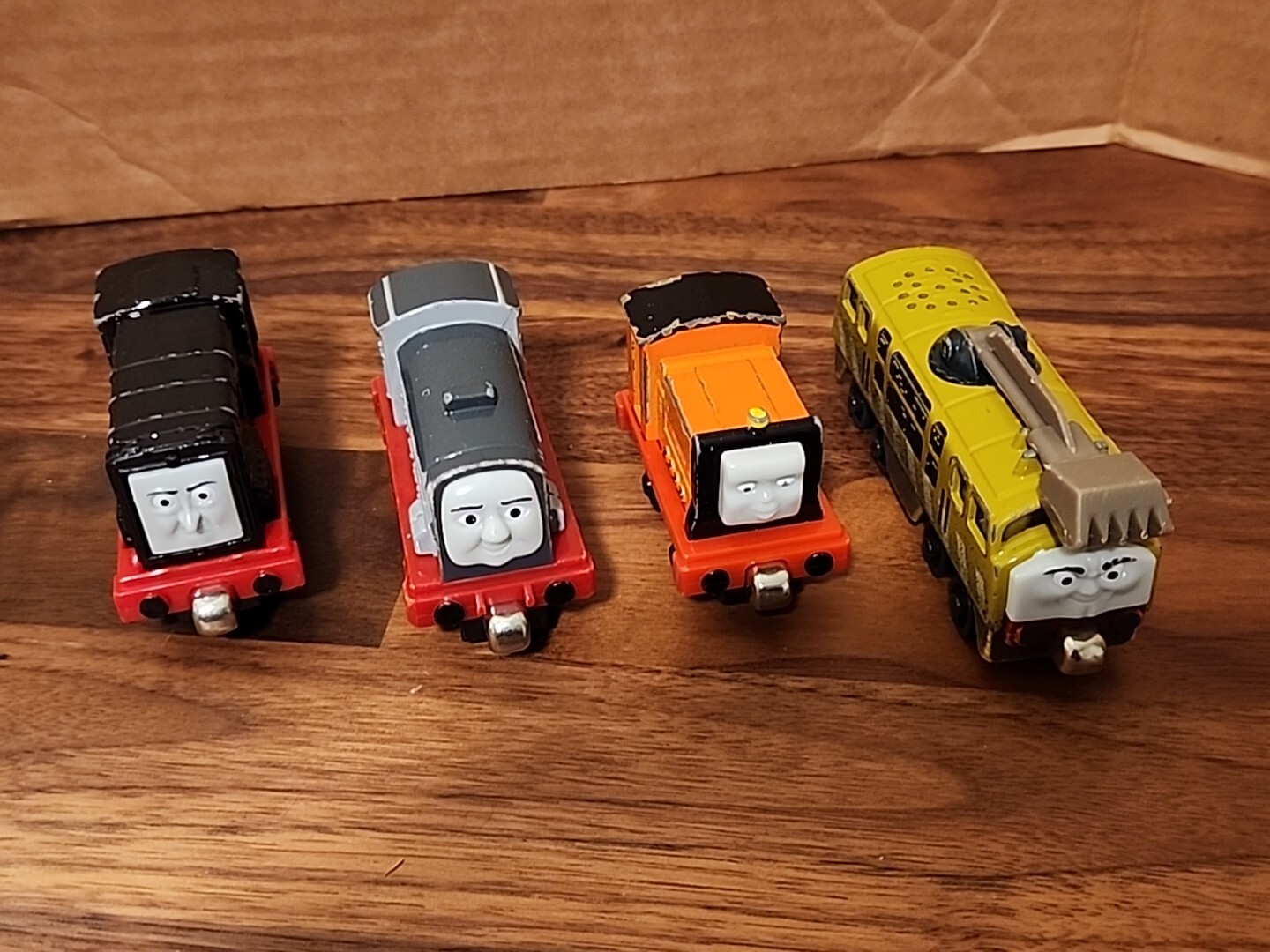 Thomas & Friends Take N Play Diecast Diesel Lot 4-Diesel, Dennis,Rusty,Diesel 10