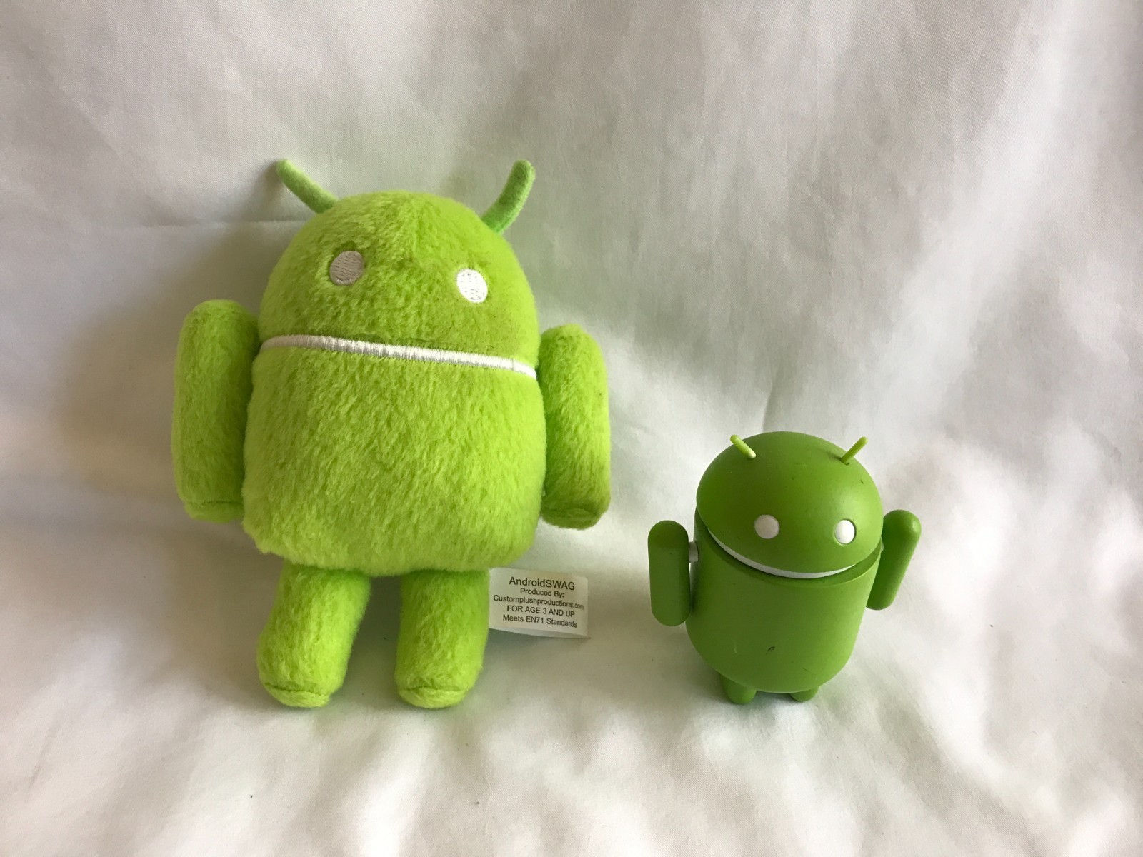 Android Mini Collectible Green Figure and 6&Prime; Plush Lot Set