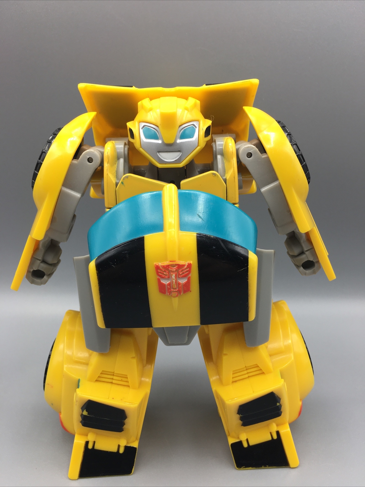 Transformers Rescue Bots Energize 6&Prime; Bumblebee, Yellow Car Camero Hasbro Tomy