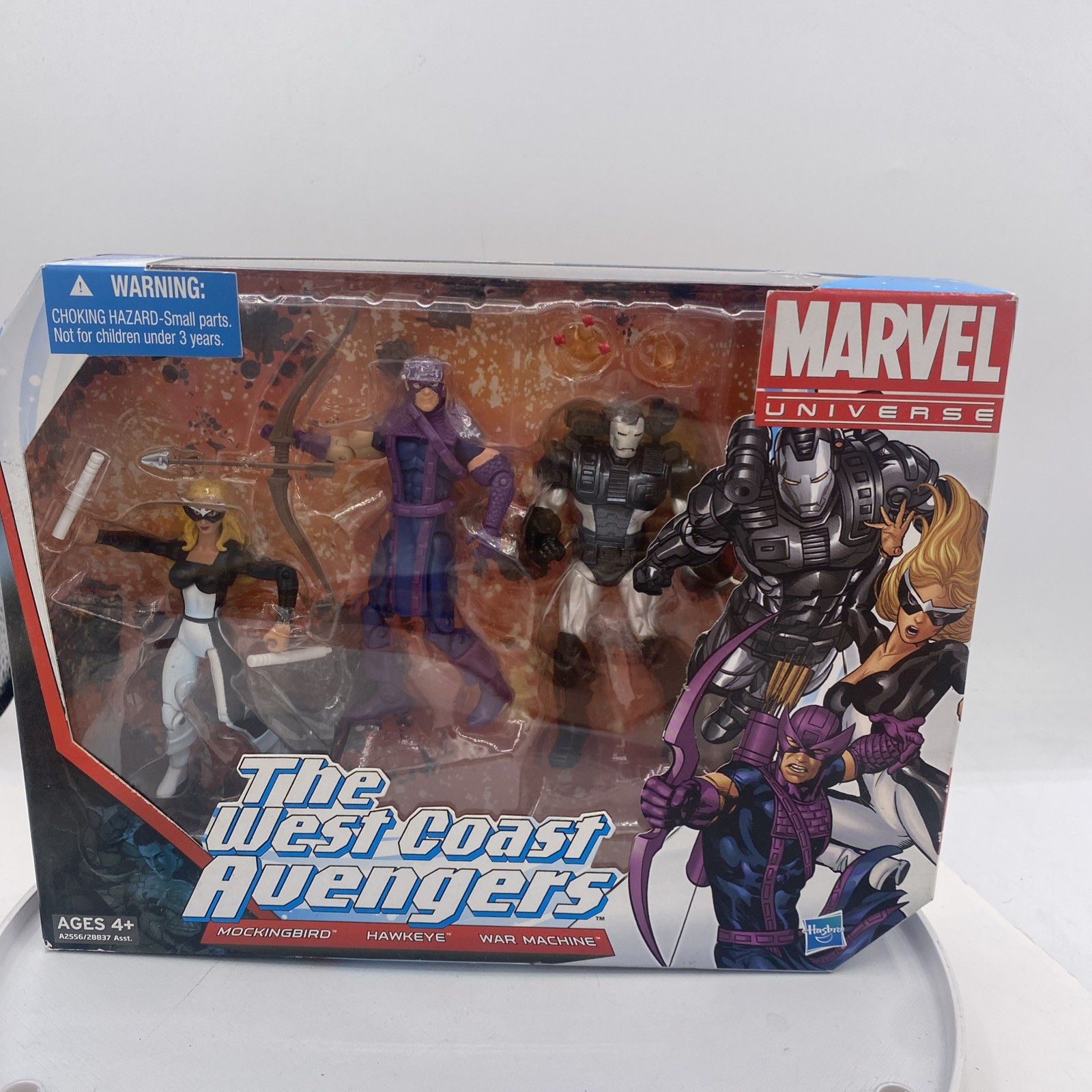 2012 HASBRO MARVEL UNIVERSE WEST COAST AVENGERS 4&Prime; FIGURES 3-PACK MIB HAWKEYE