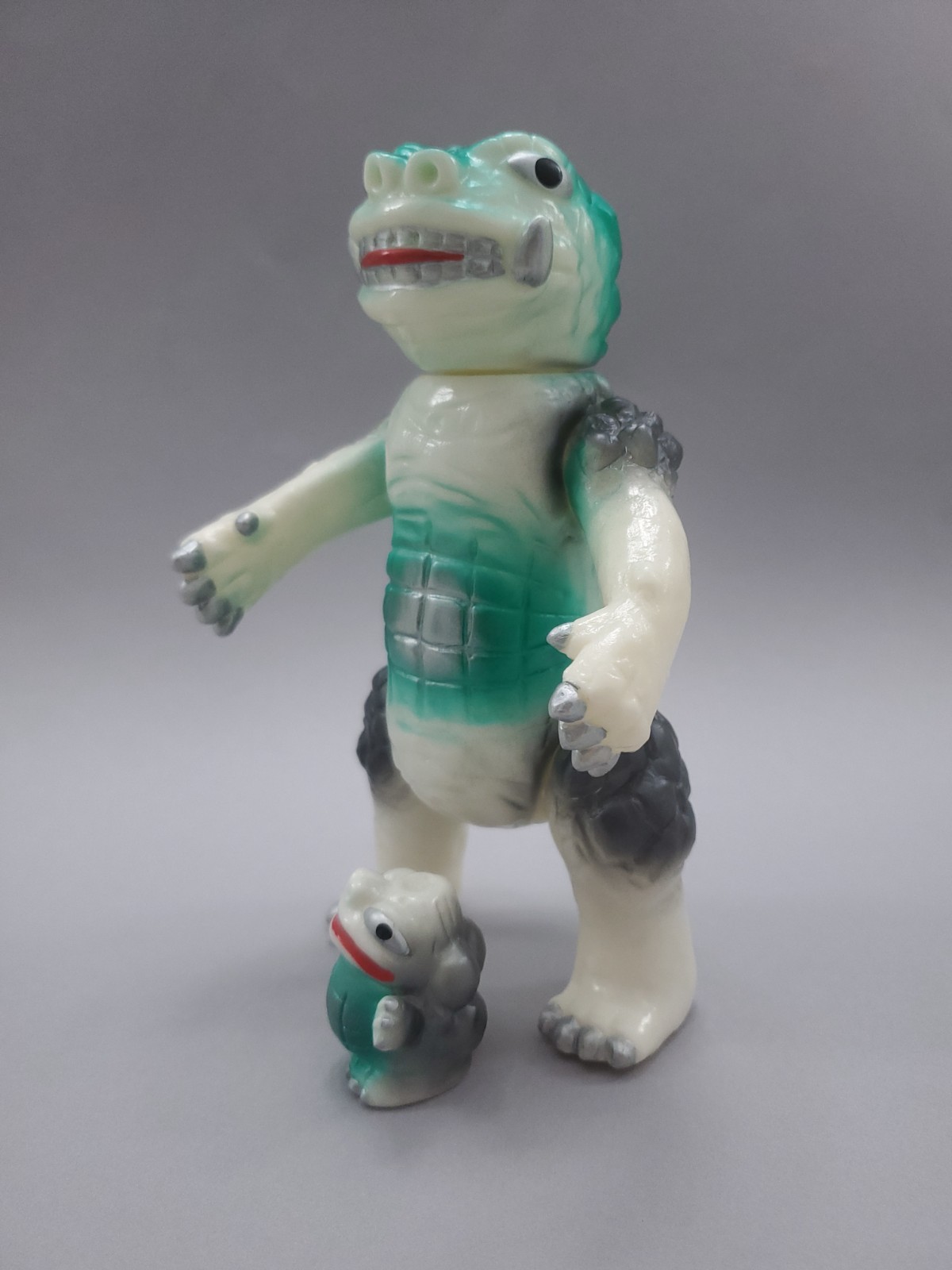 Suragamark Genbugon Kaiju Sofubi Toy