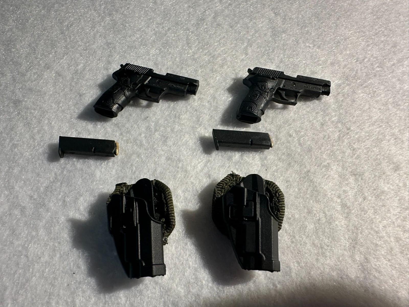 1:6 Scale Handheld Gun (2) with Removable Mags and Holsters for 12&Prime; Figures