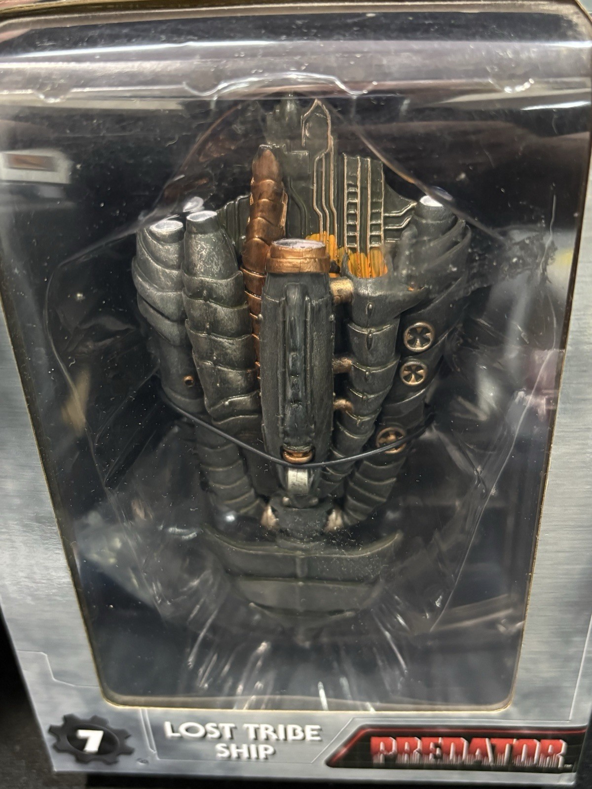 MISB NECA Cinemachines PREDATOR Lost Tribe Ship Alien Space Die CAST Vehicle NEW