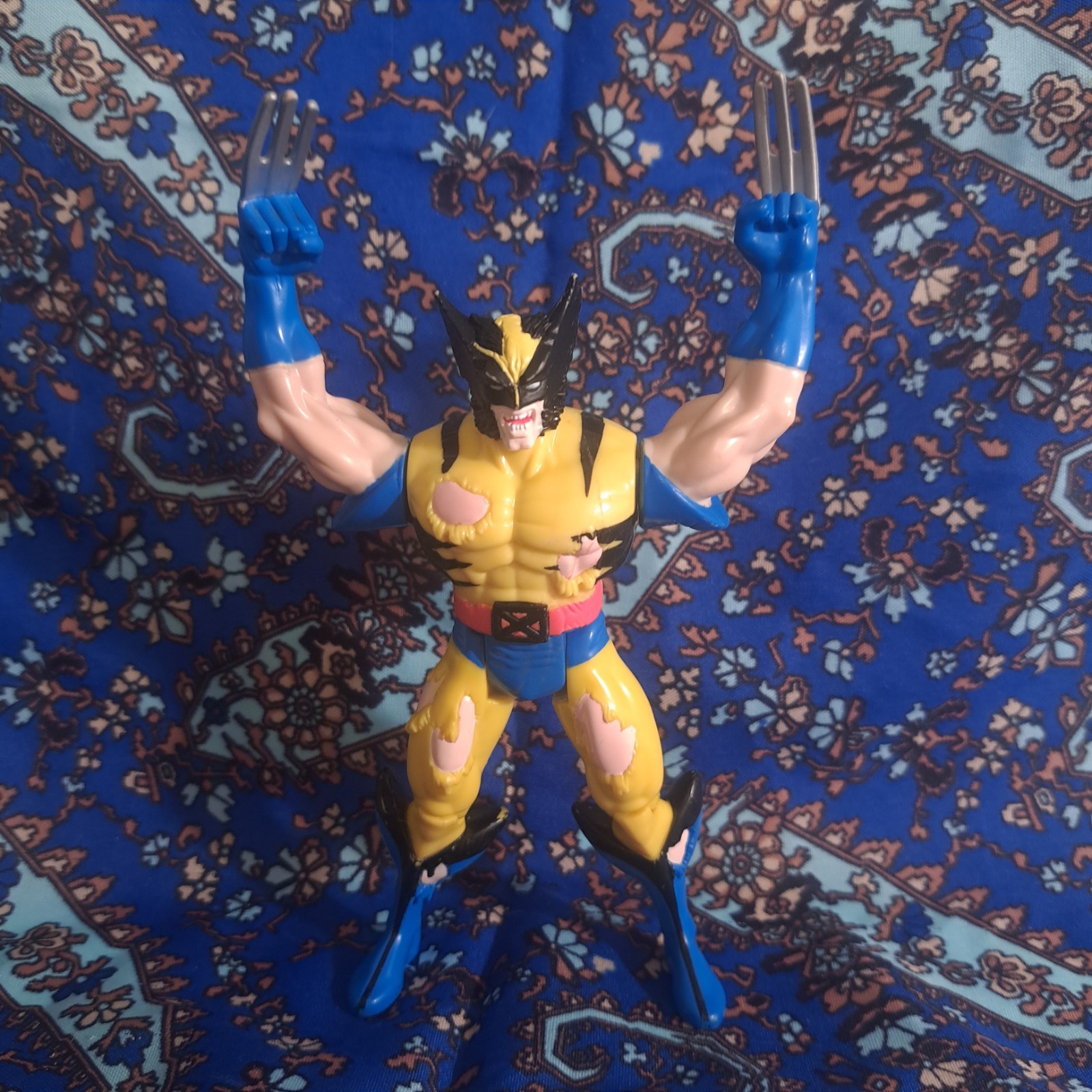 Marvel X-Men Battle Ravaged Wolverine & Captive Sabretooth 5” Toybiz 1995 LOT
