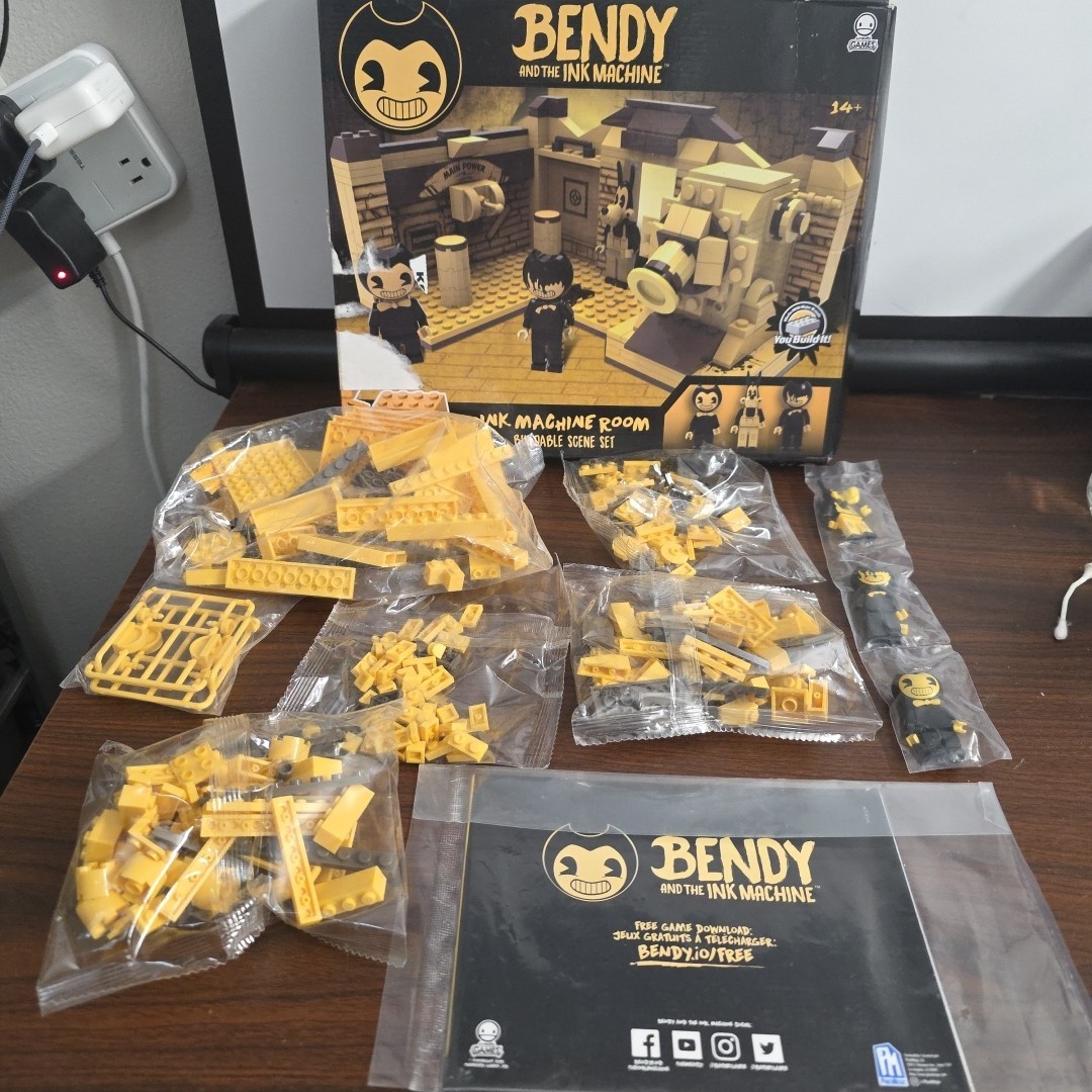Basic Fun Bendy and The Ink Machine Room Buildable Scene Set Action Figure