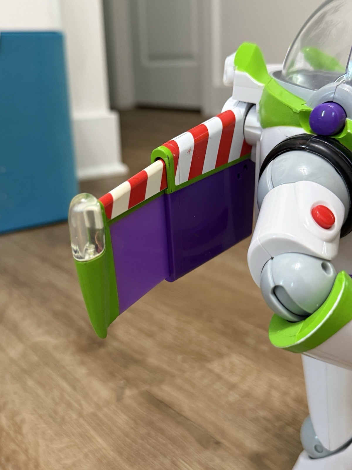 RARE Thinkway Toys Talking Buzz Lightyear with Utility Belt Toys R Us Signature