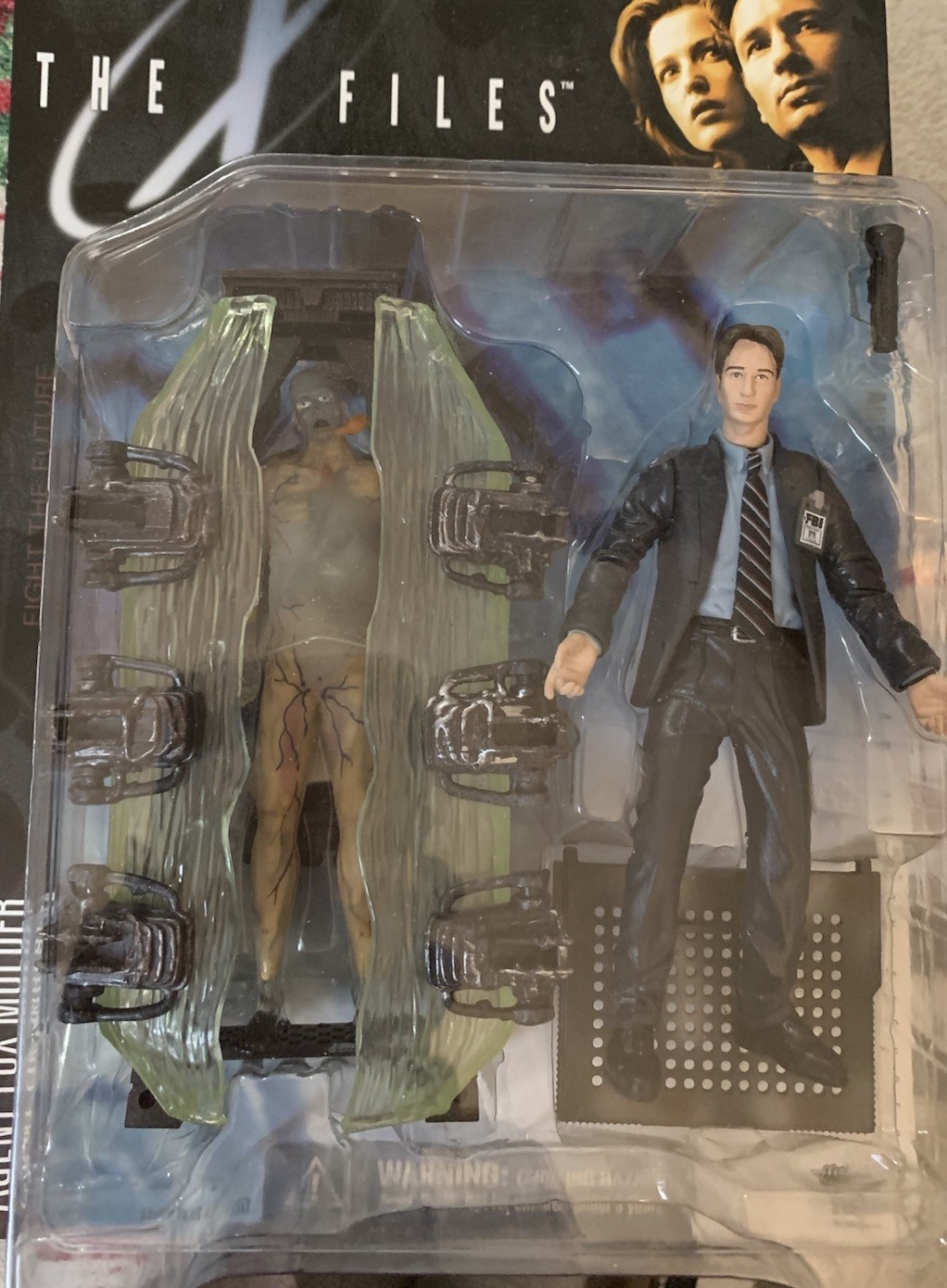 The X-Files Fight The Future Agent Fox Muller Figure Series One Sealed 1998