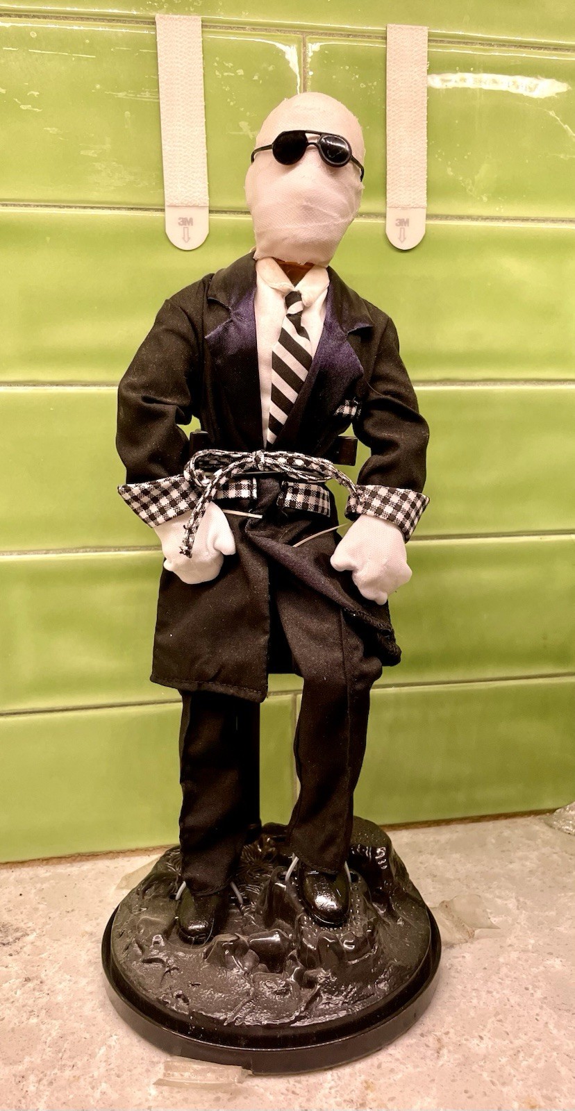 NIB 1998 Universal Studios Monsters Hasbro Signature Series THE INVISIBLE MAN