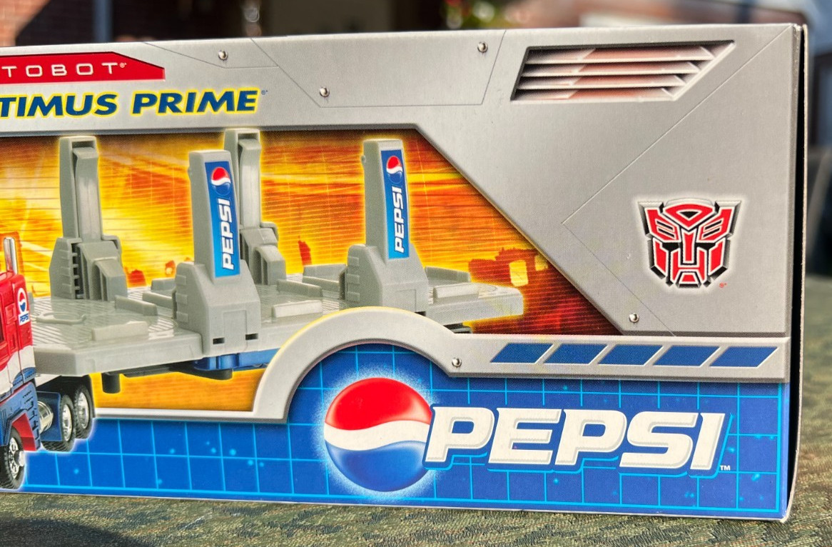 TRANSFORMERS Optimus Prime 2007 Pepsi Promotional Winner w/ Certificate & Box