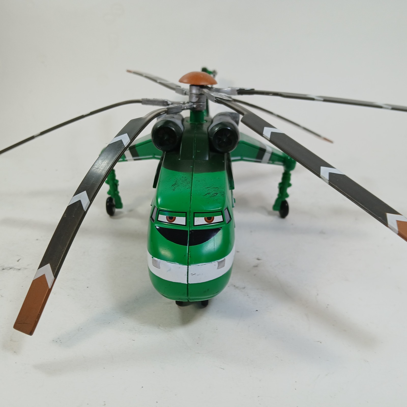Disney Store Planes Fire & Rescue Windlifter Deluxe Die Cast 33 Piston Peak 12”