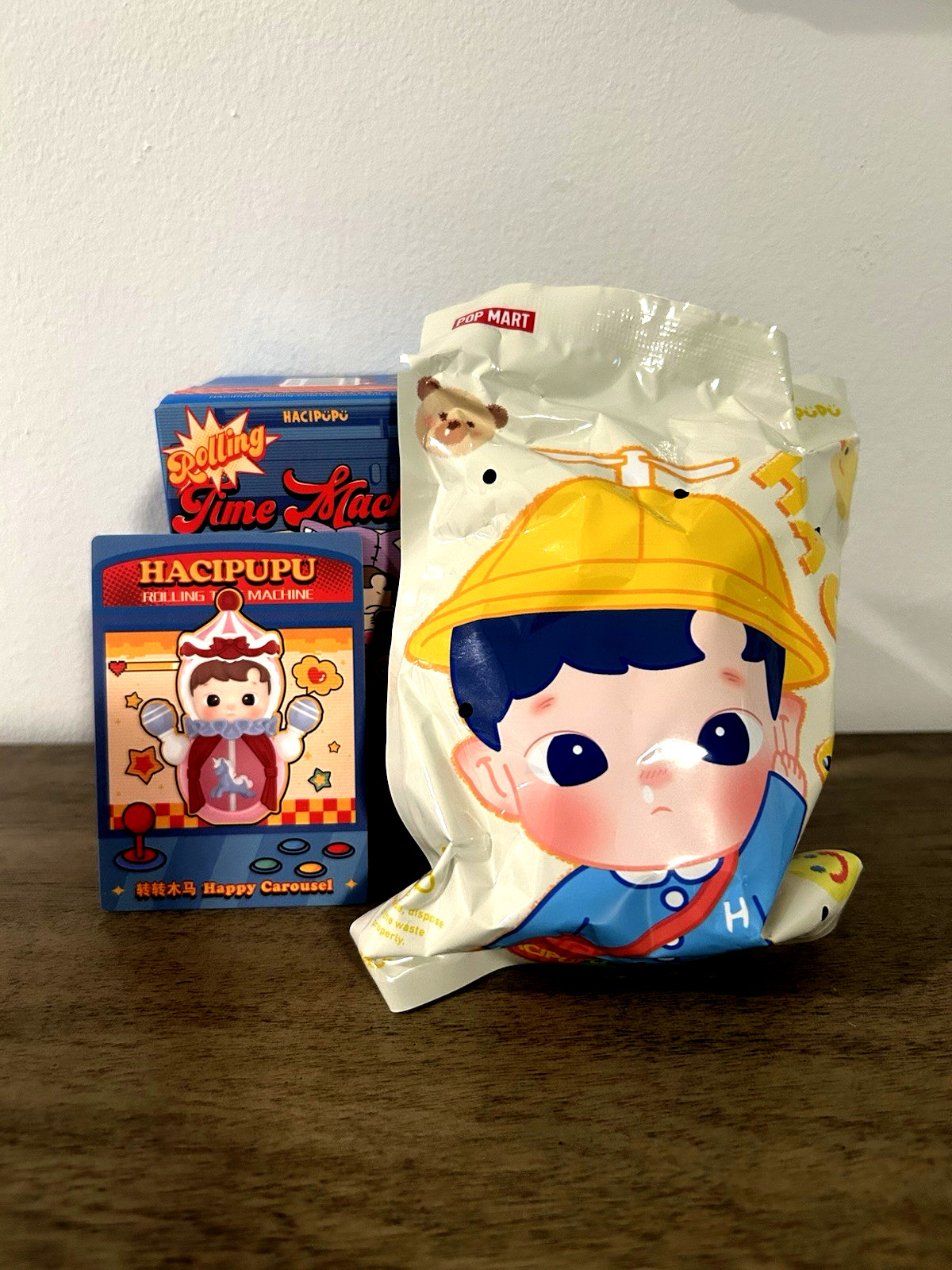POP MART -HACIPUPU: Rolling Time Machine « Happy Carousel » New in Box!