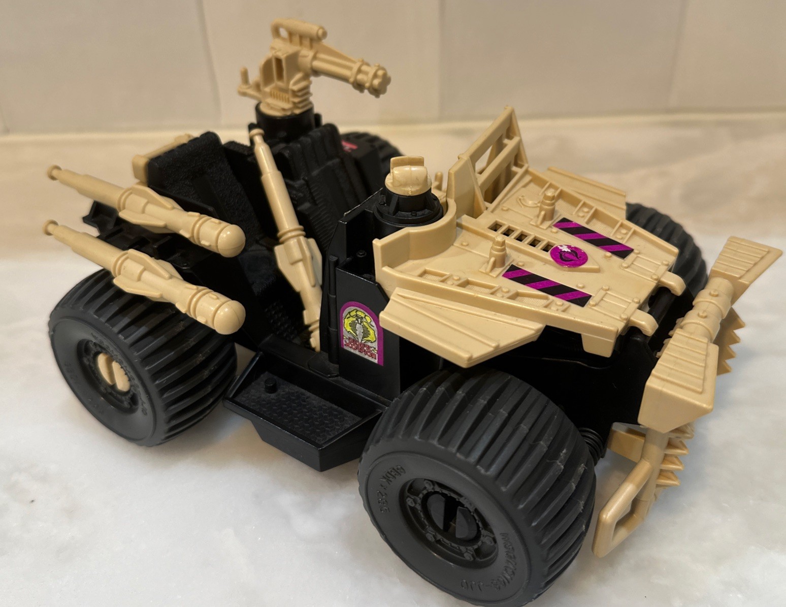 GI Joe Vehicle Desert Scorpion Battle Corps 1994 Not Complete.