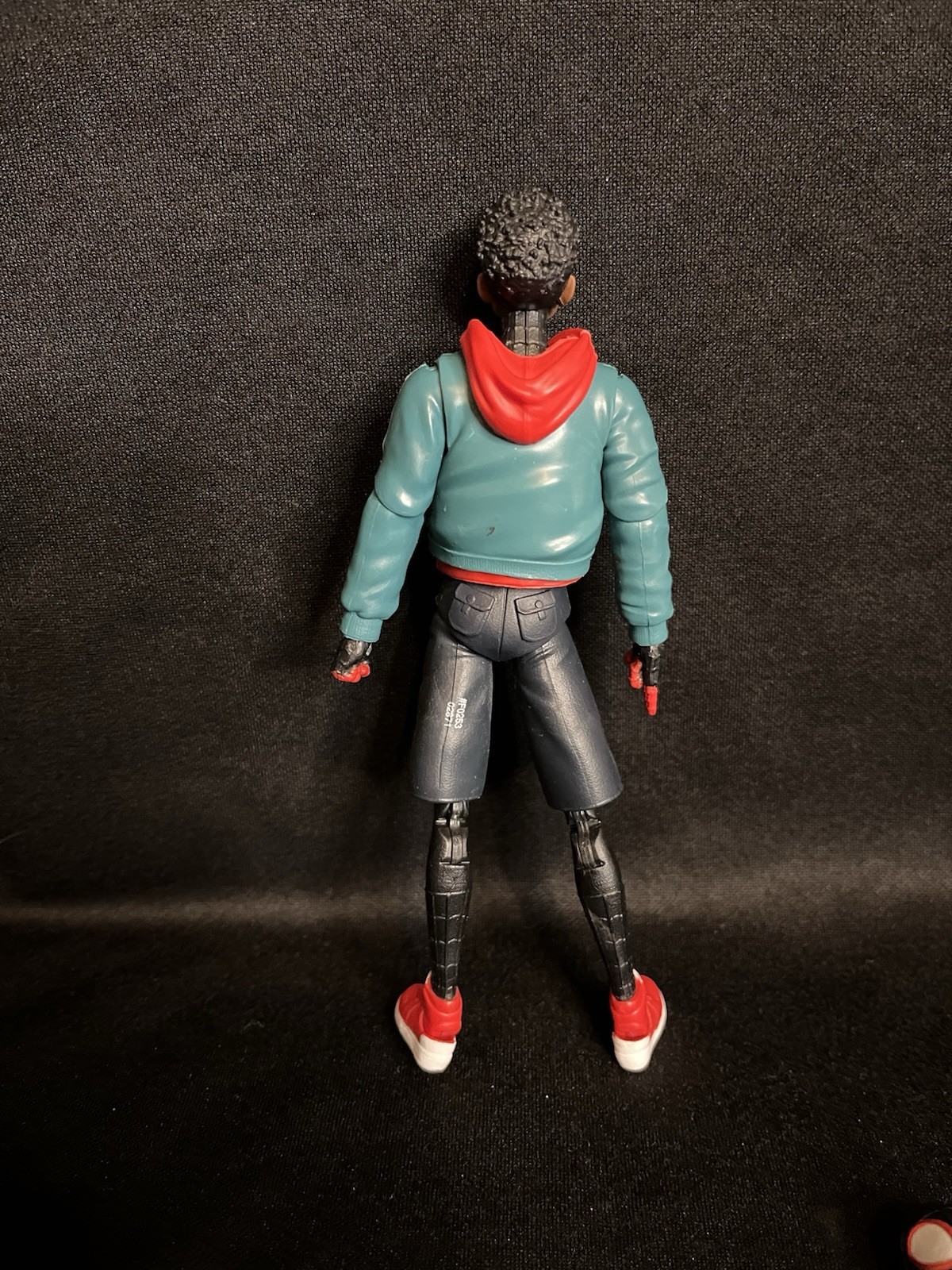 Marvel Spider-Man Legends Series Into The Spider-Verse 6” Miles Morales Figure