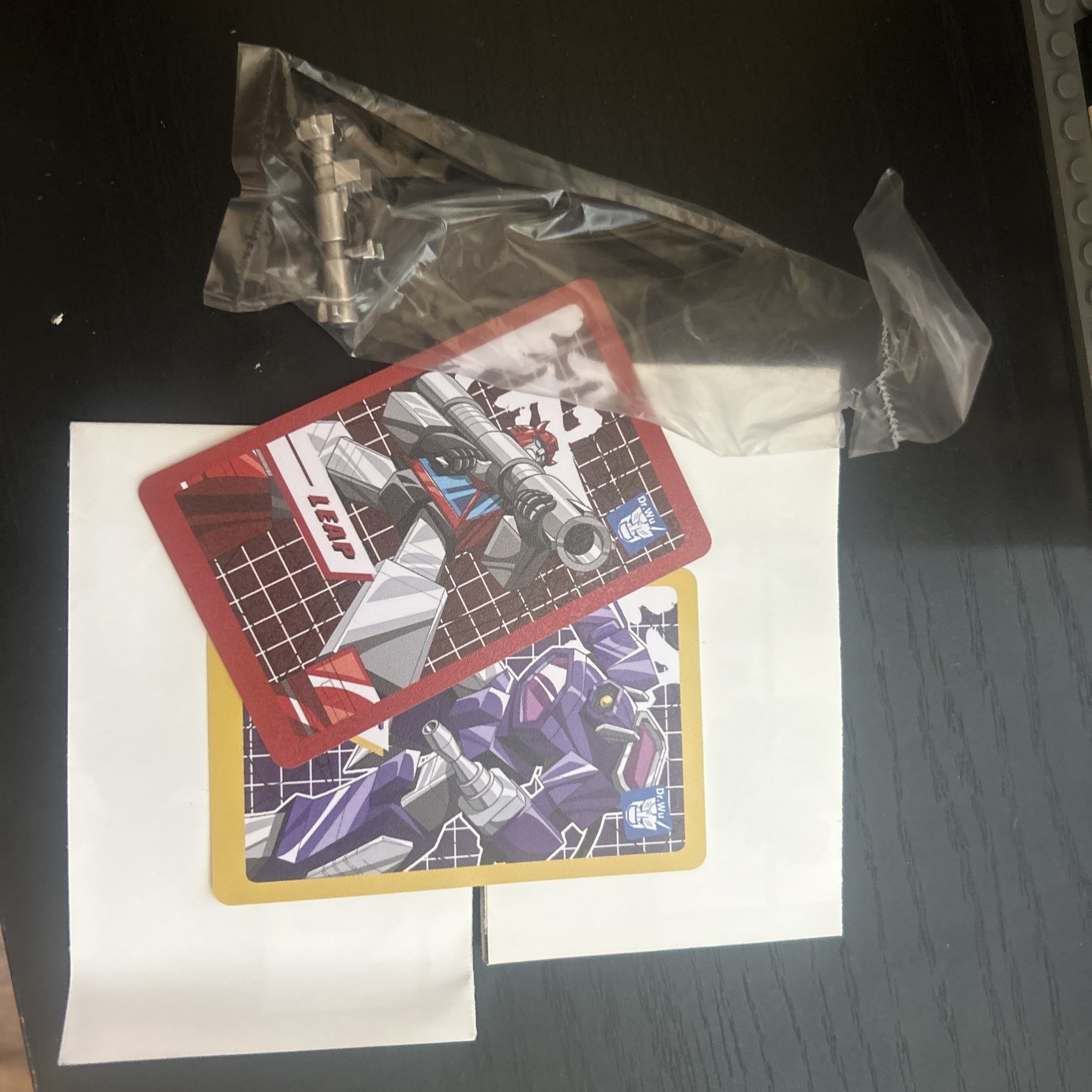 Dr Wu Customs DW-E37 Cliffjumper DW-E38 Shockwave Action Figure toy in stock