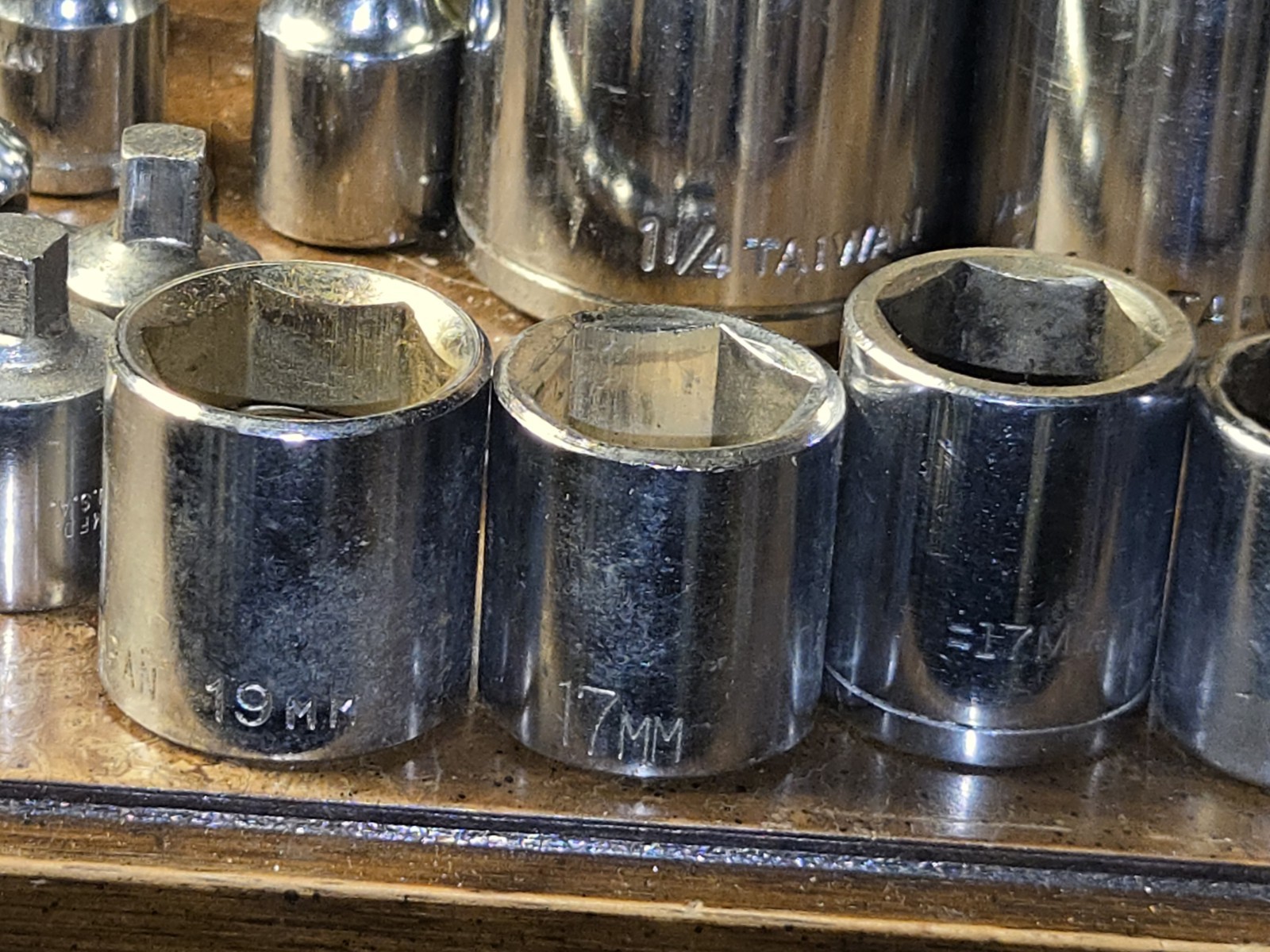 RANDOM SOCKET LOT MOARLT UNBRANDED US METRIC EXTENSIONS ADAPTERS DEEP SEE DESC