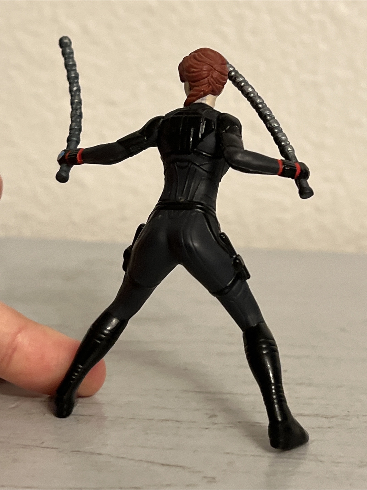 BLACK WIDOW MARVEL AVENGERS 3” ACTION FIGURE (NONE POSABLE TOY (PRE-OWNED)