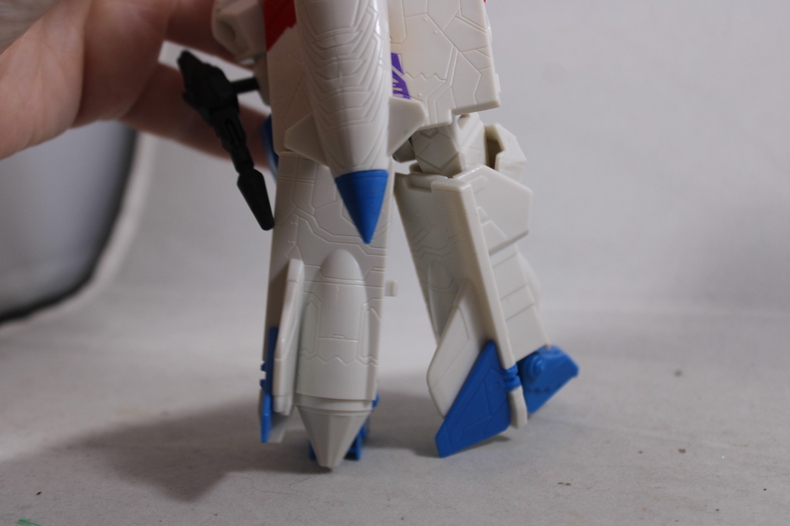 INCOMPLETE – Transformers More Than Meets The Eye STARSCREAM 6&Prime; Action Figure