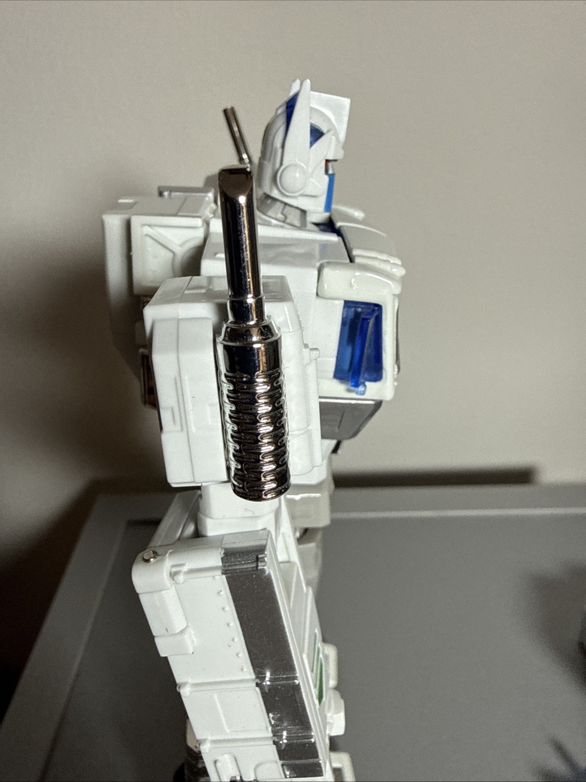 Transformers Masterpiece KO Ultra Magnus