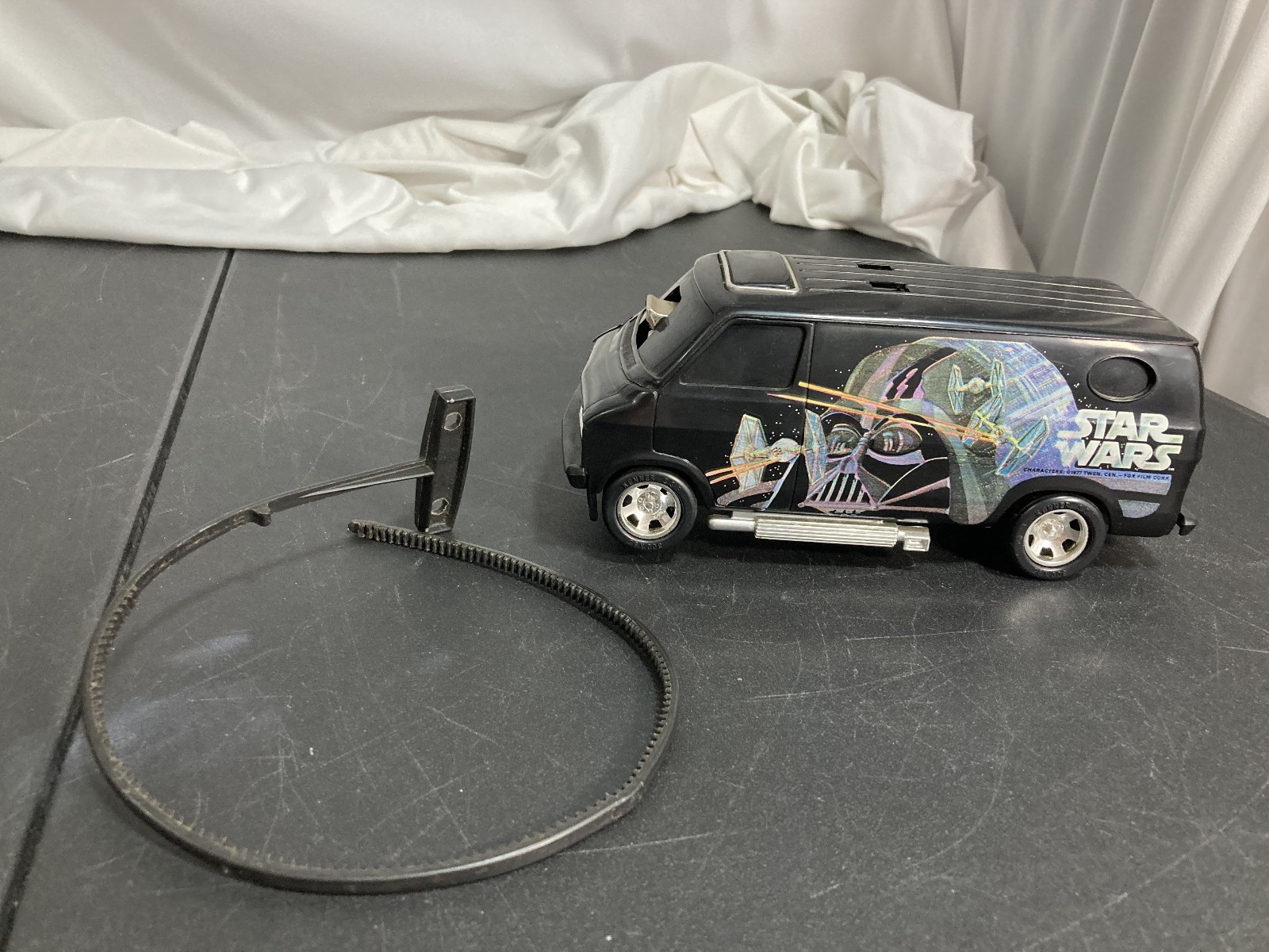 Black Darth Vader Van Star Wars 1977 Kenner SSP Vintage Toy Rip Cord Car