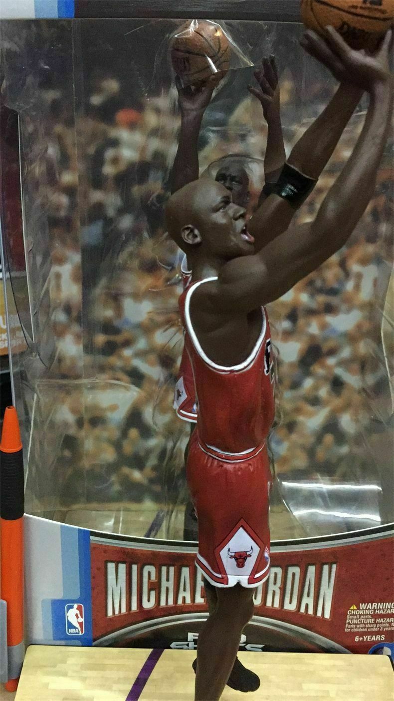 McFarlane Michael Jordan 1998 NBA Finals Winning Last Shot 8&Prime; Figure
