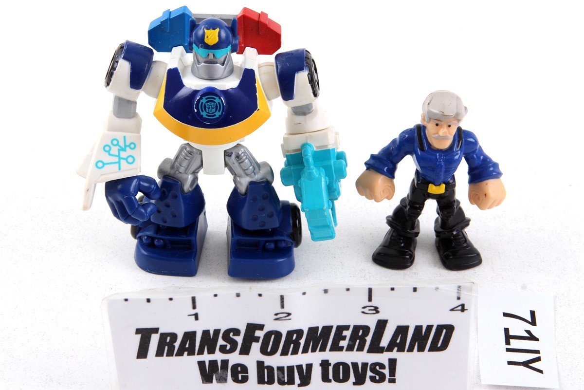 Transformers Rescue Bots Energize Chase Police-Bot Chief Charlie Burns Complete