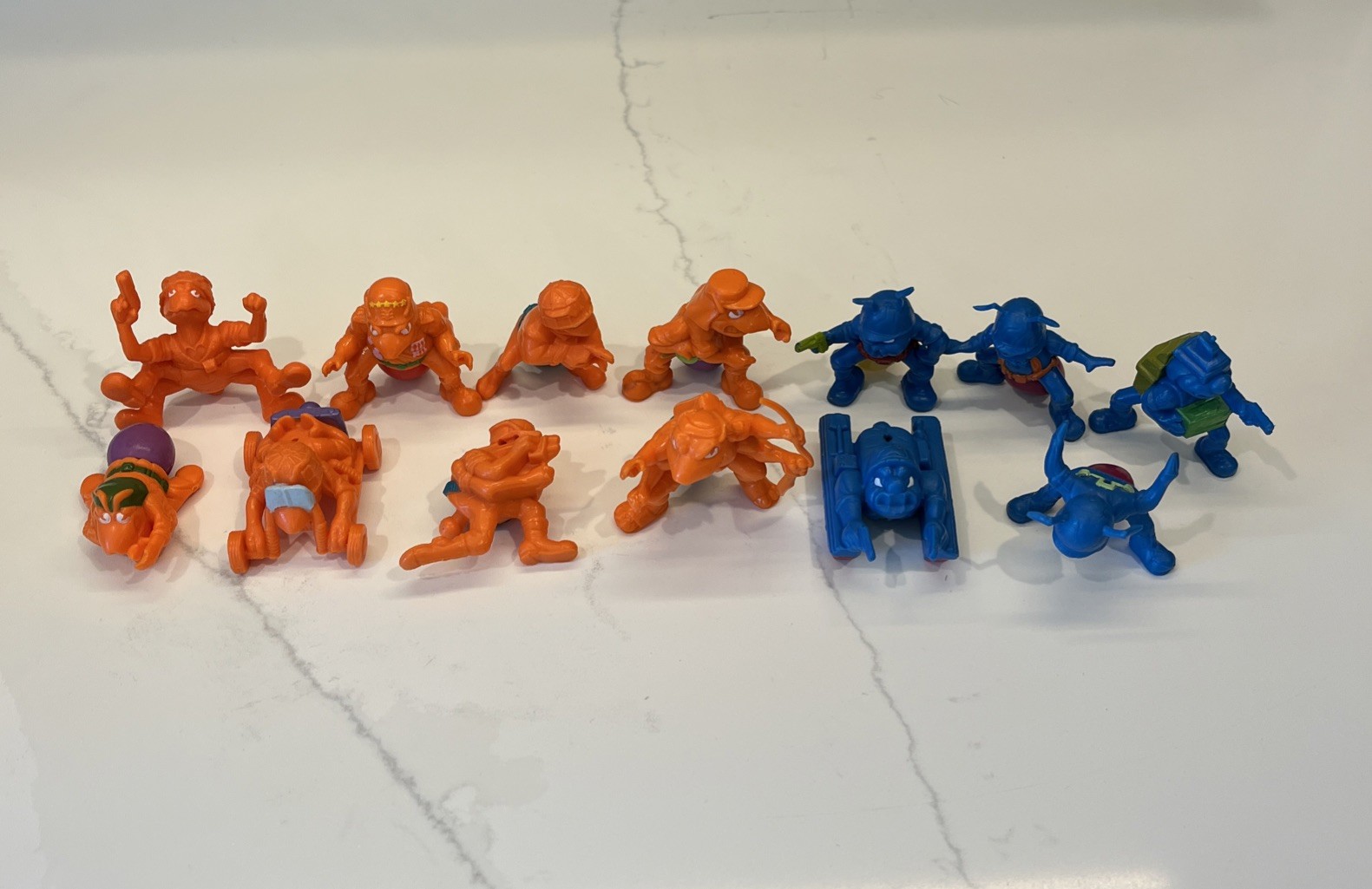 Lot of 13 Army Ants Figures 8 Orange & 5 Blue PVC Vintage Hasbro 1980s Ant Toys