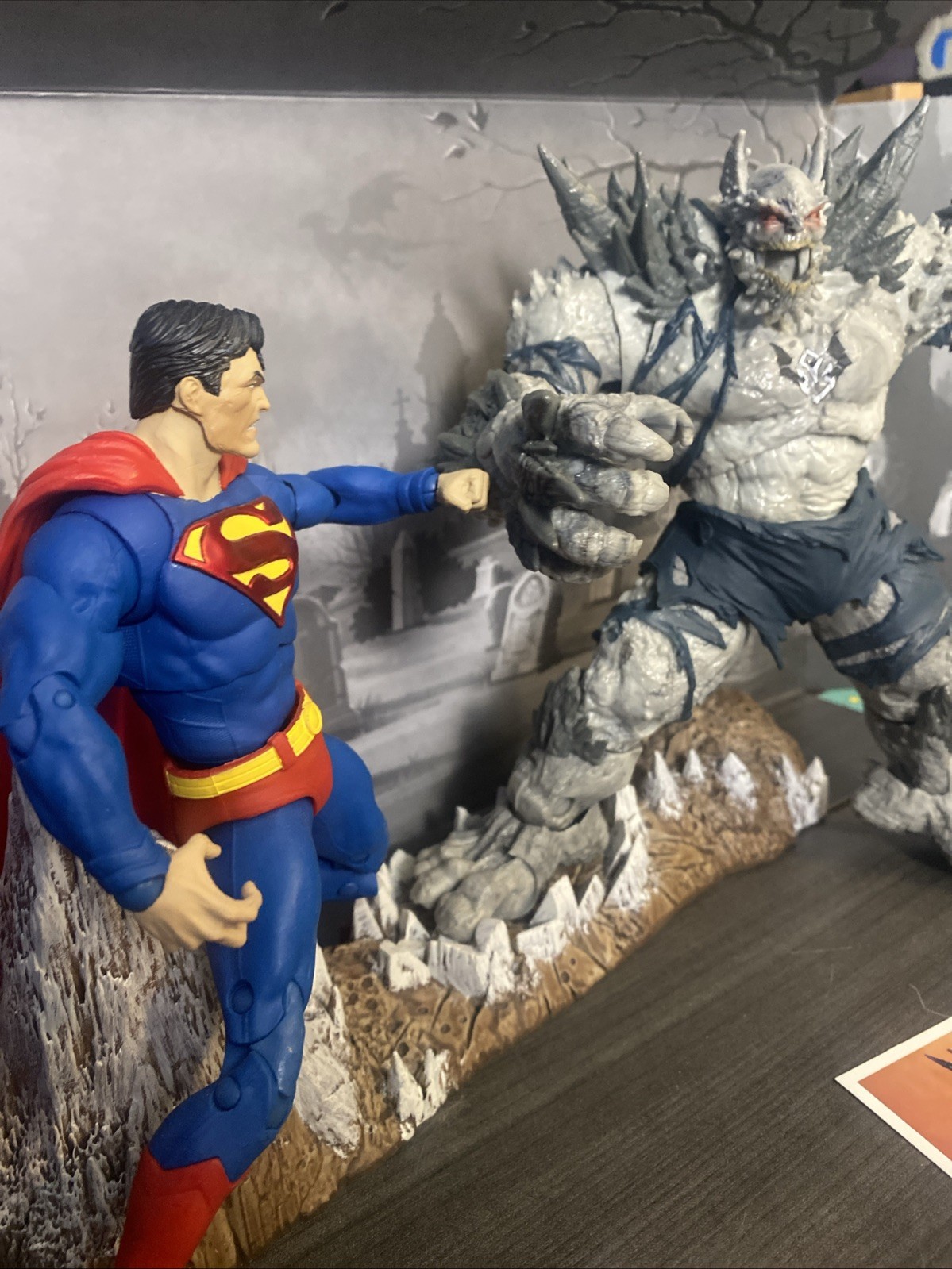 G 312 McFarlane DC Multiverse Batman Earth 1 Devastator Doomsday vs Superman