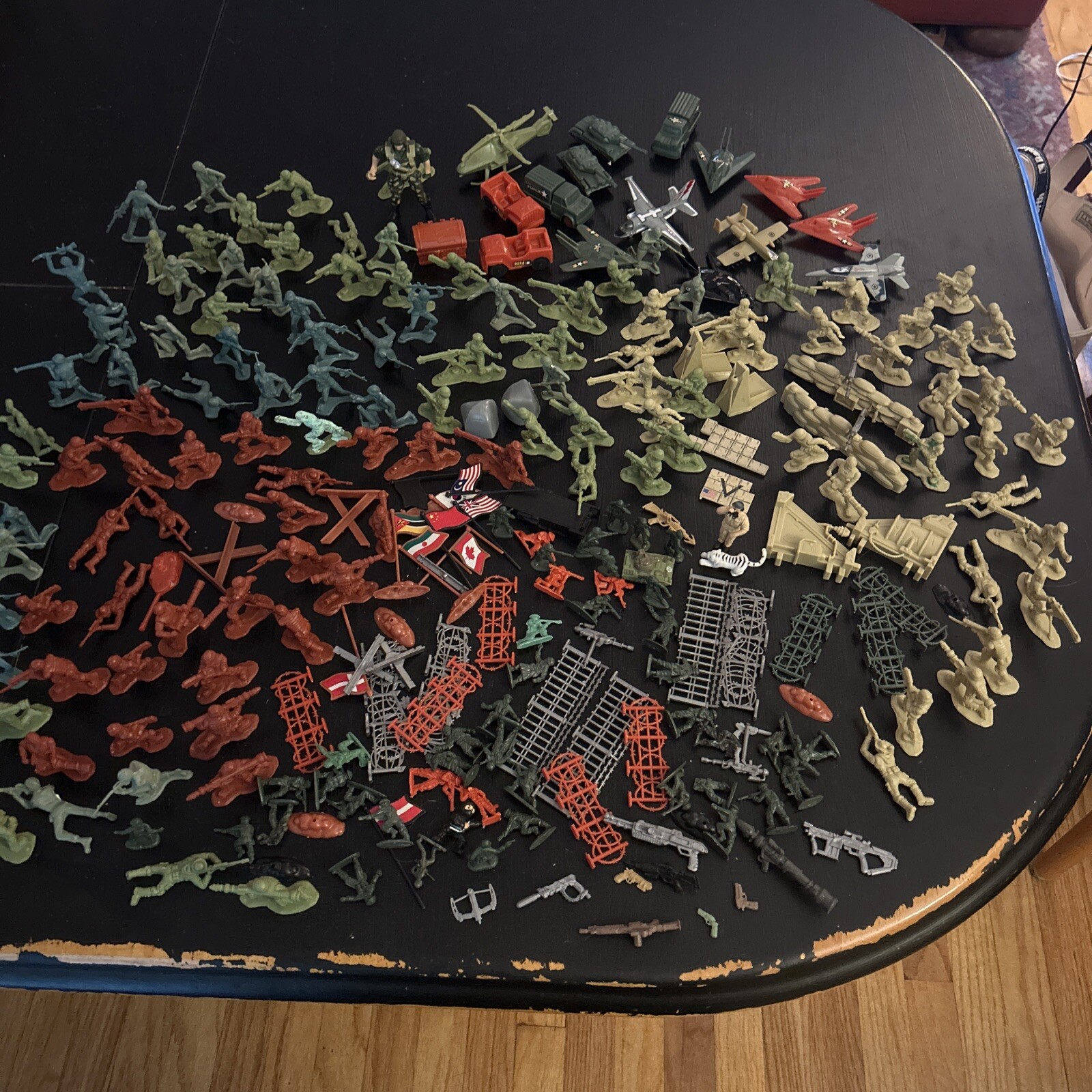Lanard & Misc Military Action Figures Weapons Vehicles Fences Flags Lot Of 200+!