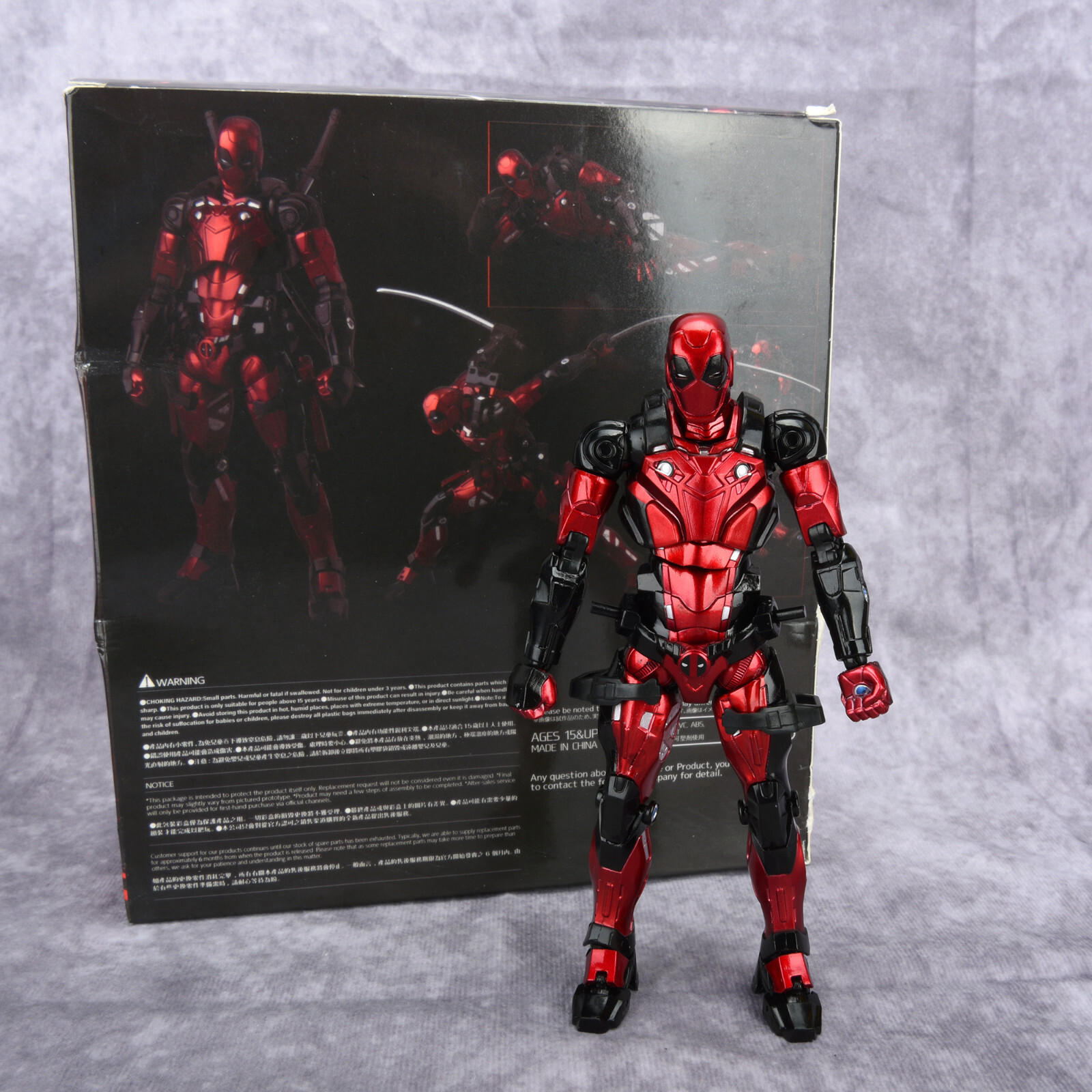 Deadpool w/Fighting Armor & Accessories Marvel Collection 6&Prime; Action Figure Toy