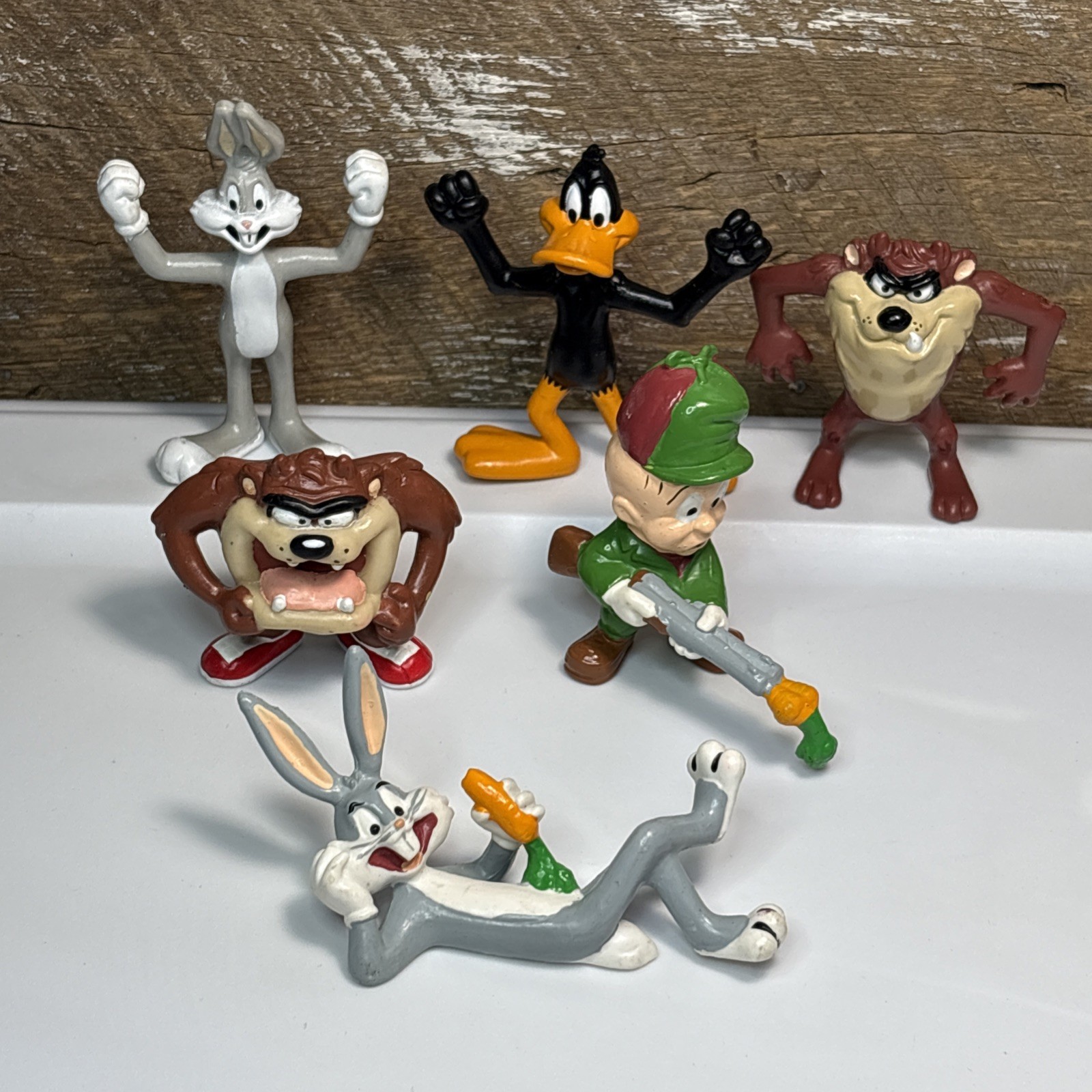 Lot Of 6 Looney Tunes PVC And Bendys Bugs Daffy Taz Elmer Fudd Cartoon Toys