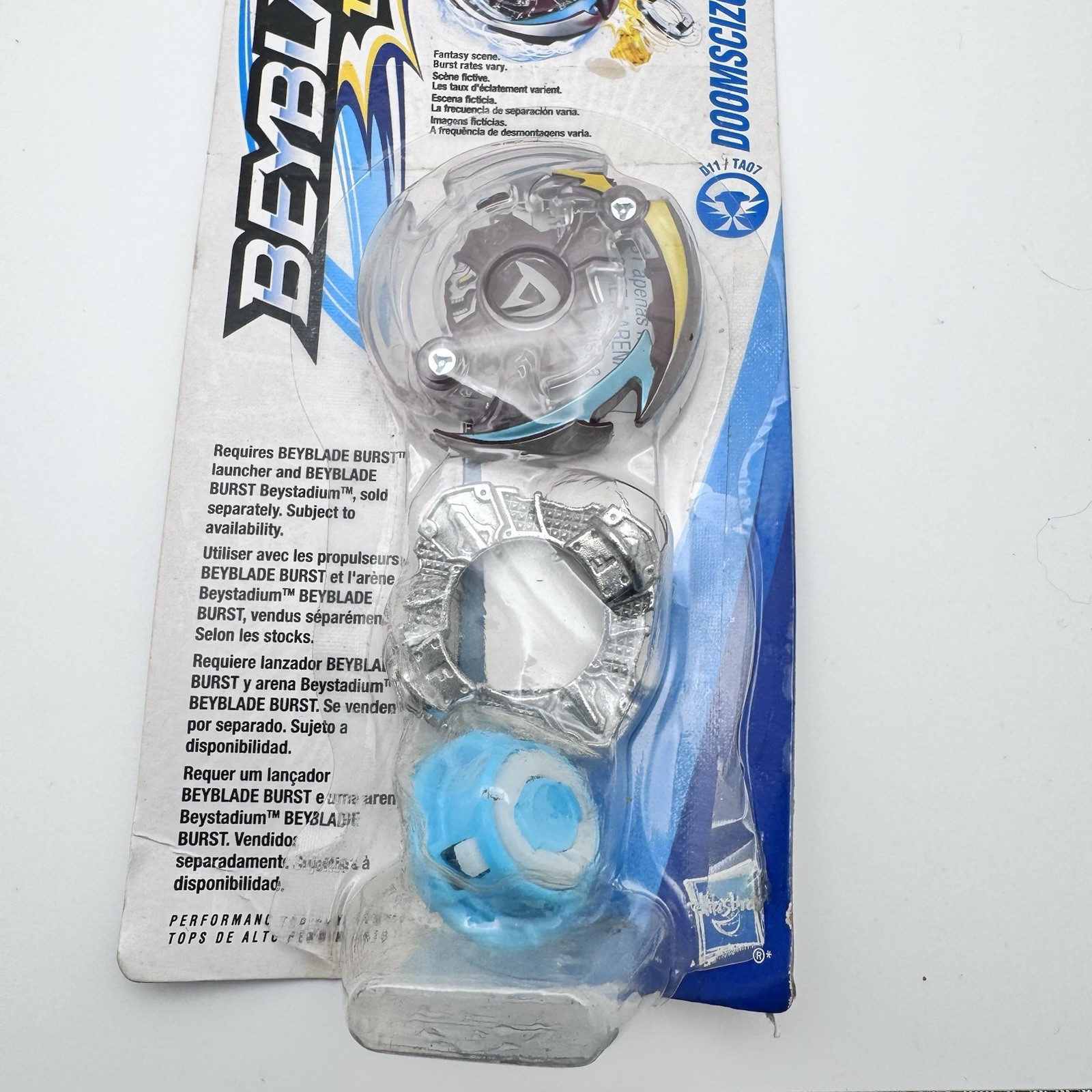 Beyblade Burst Doomscizor D2 Single Spinning Top by Hasbro Attack Type New