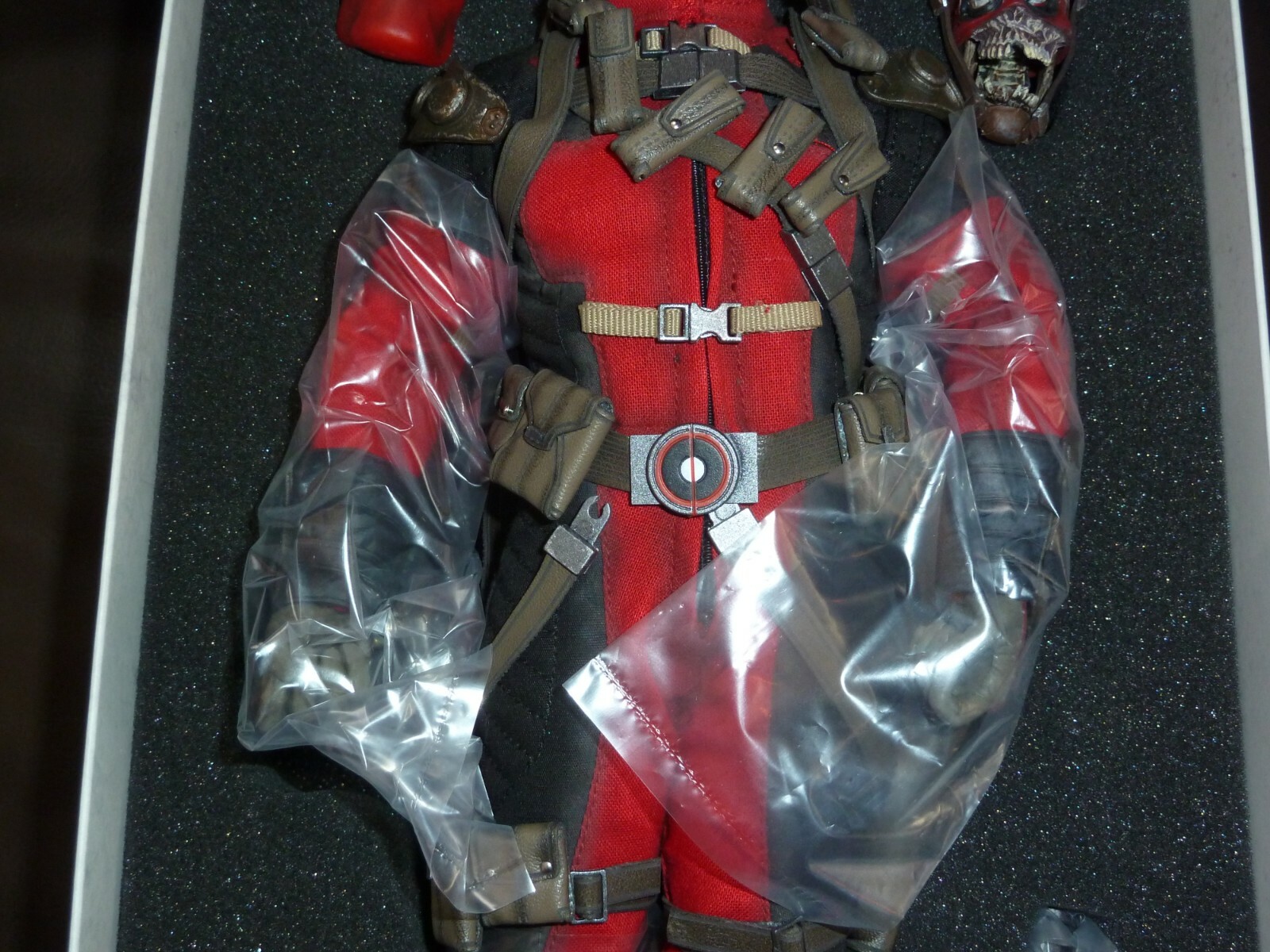 DEADPOOL SIDESHOW COLLECTIBLES 2015 EXCLUSIVE 12 inch FIGURE BOXED ITEM # 10078