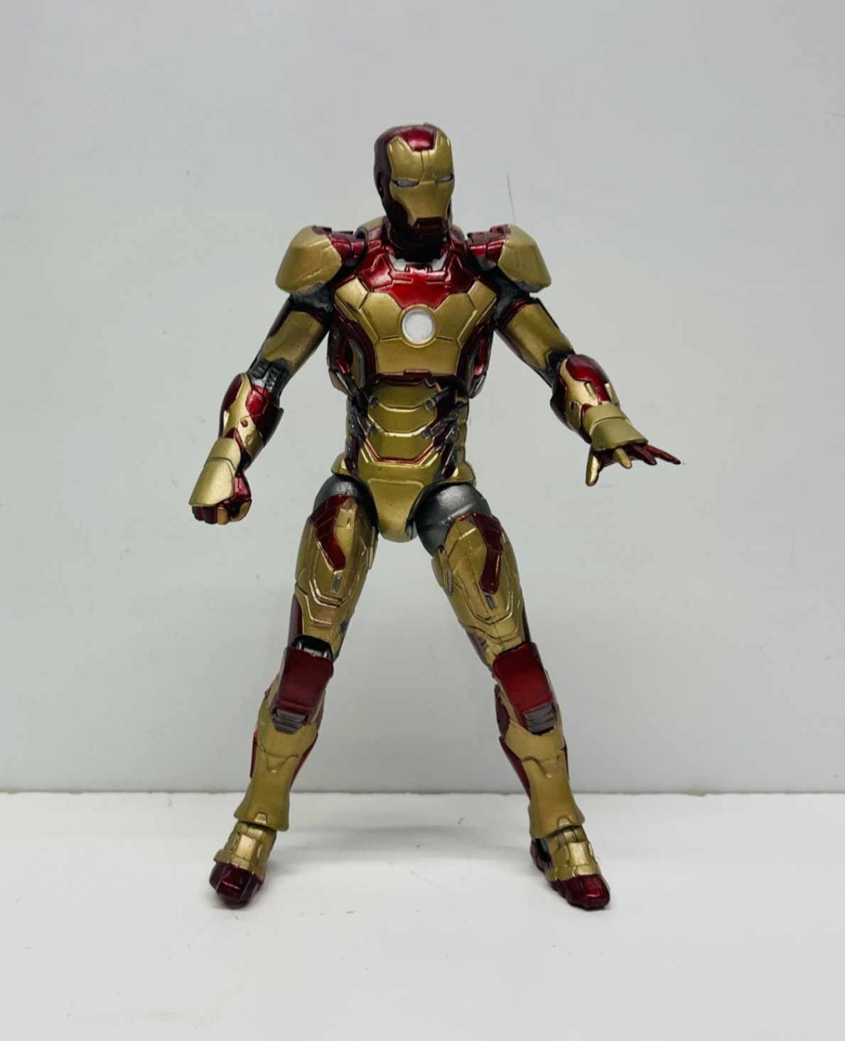 Iron Man Mark 42 XLII Armor Diamond Marvel Select Tony Stark 7&Prime; Loose