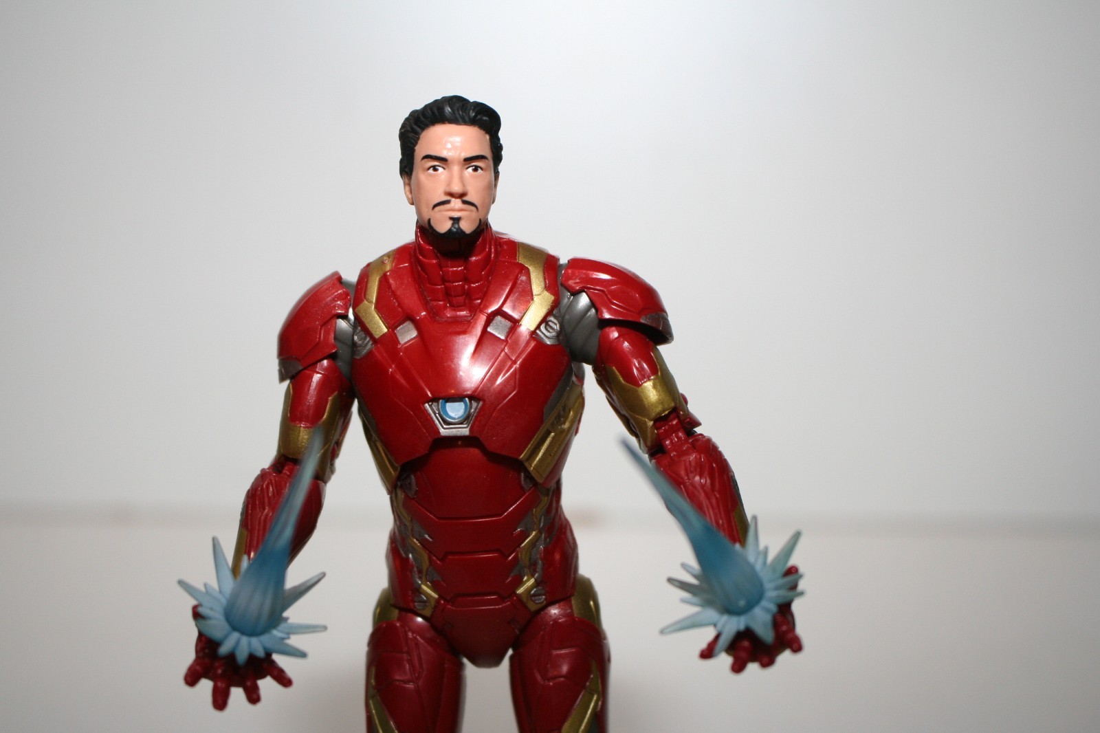 Hasbro Marvel Legends Civil War Infinity Saga Iron Man Mark 46 Action Figure