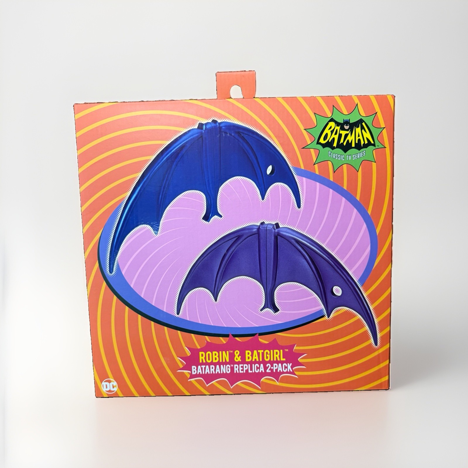 Batman (1966 TV Show) – Prop Replica – Batgirl & Robin Batarangs 2 Pack DC Neca