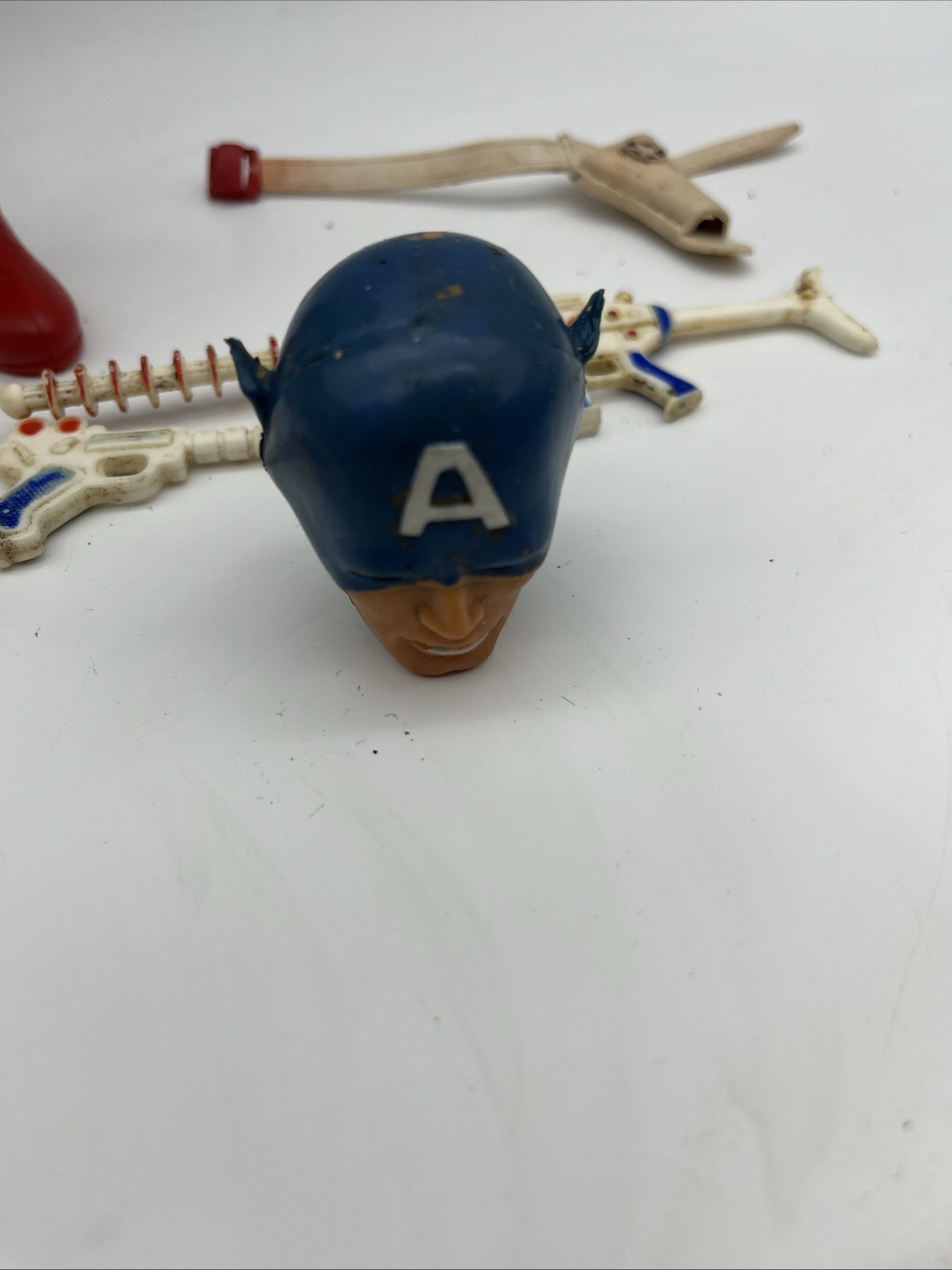 Captain America 1966 CAPTAIN ACTION Ideal ORIGINAL FIGURE, Mask, Guns, Belt