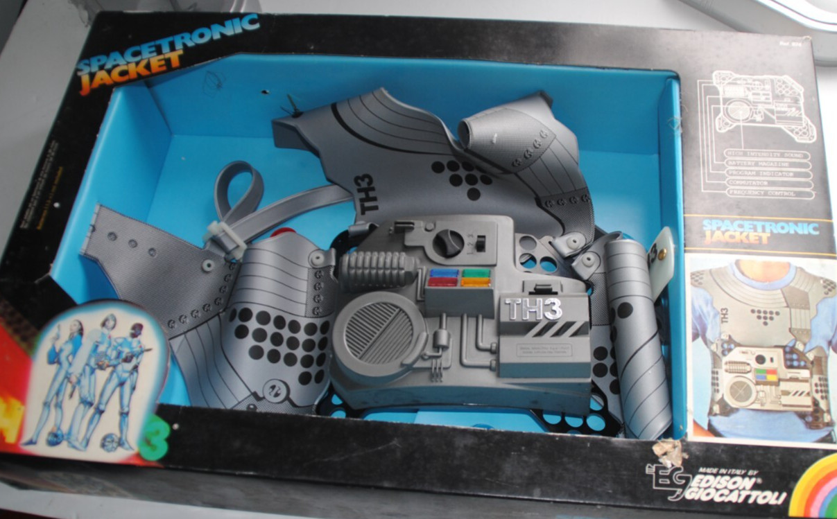 TH3 PROJECT SPACE HEROES EDISON TOYS SPACETRONIC JACKET RARE SET BOXED !