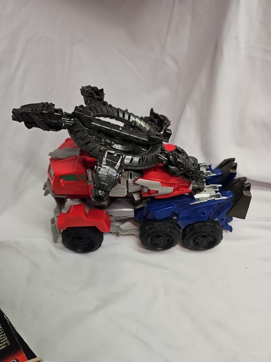 Transformers Optimus Prime Beast Hunters Leader Class Dragon Assault