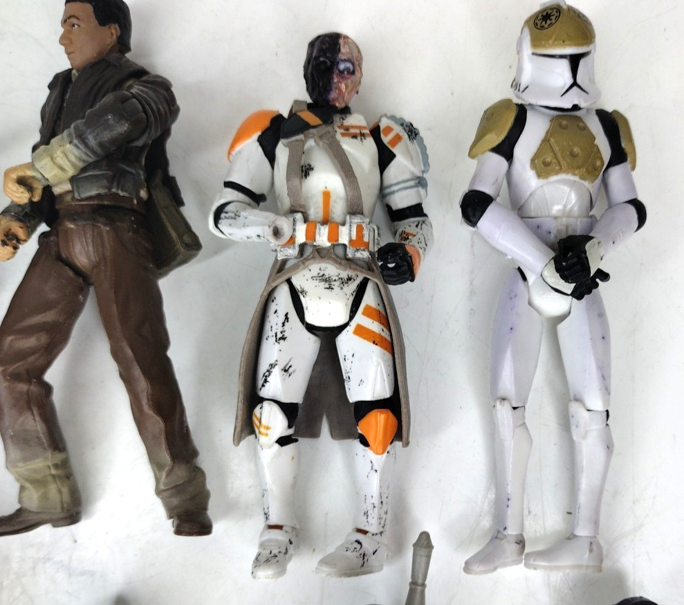 STAR WARS 2004-2008 Miniature Action Figures Hasbro Lot of 9 w Assorted Weapons