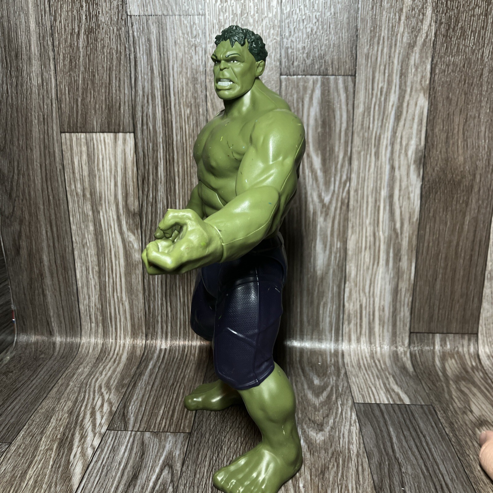 Incredible Hulk Talking 12&Prime; Action Figure 2015 Marvel Avengers Hasbro