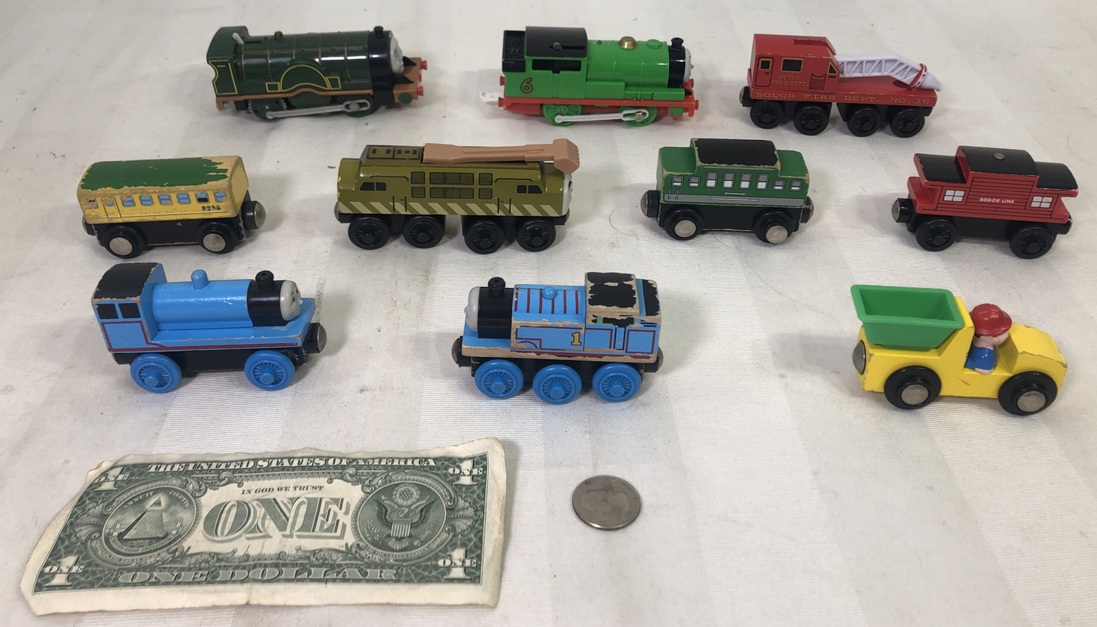 Thomas The Train & others mixed Tracks And Accessories 10 Pieces