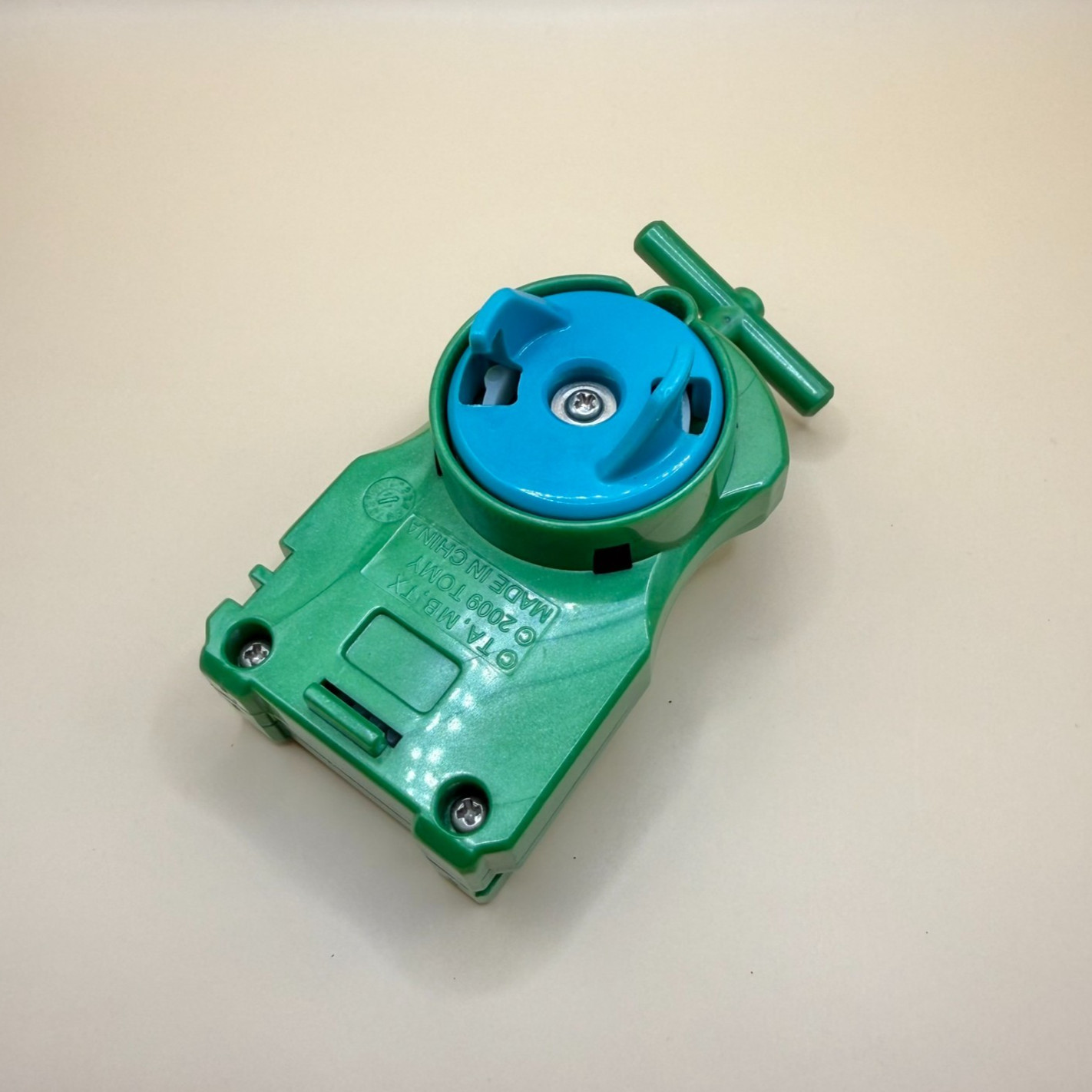 Pearl Green/ Blue Right String Beylauncher Takara Tomy Beyblade Metal Fight #2
