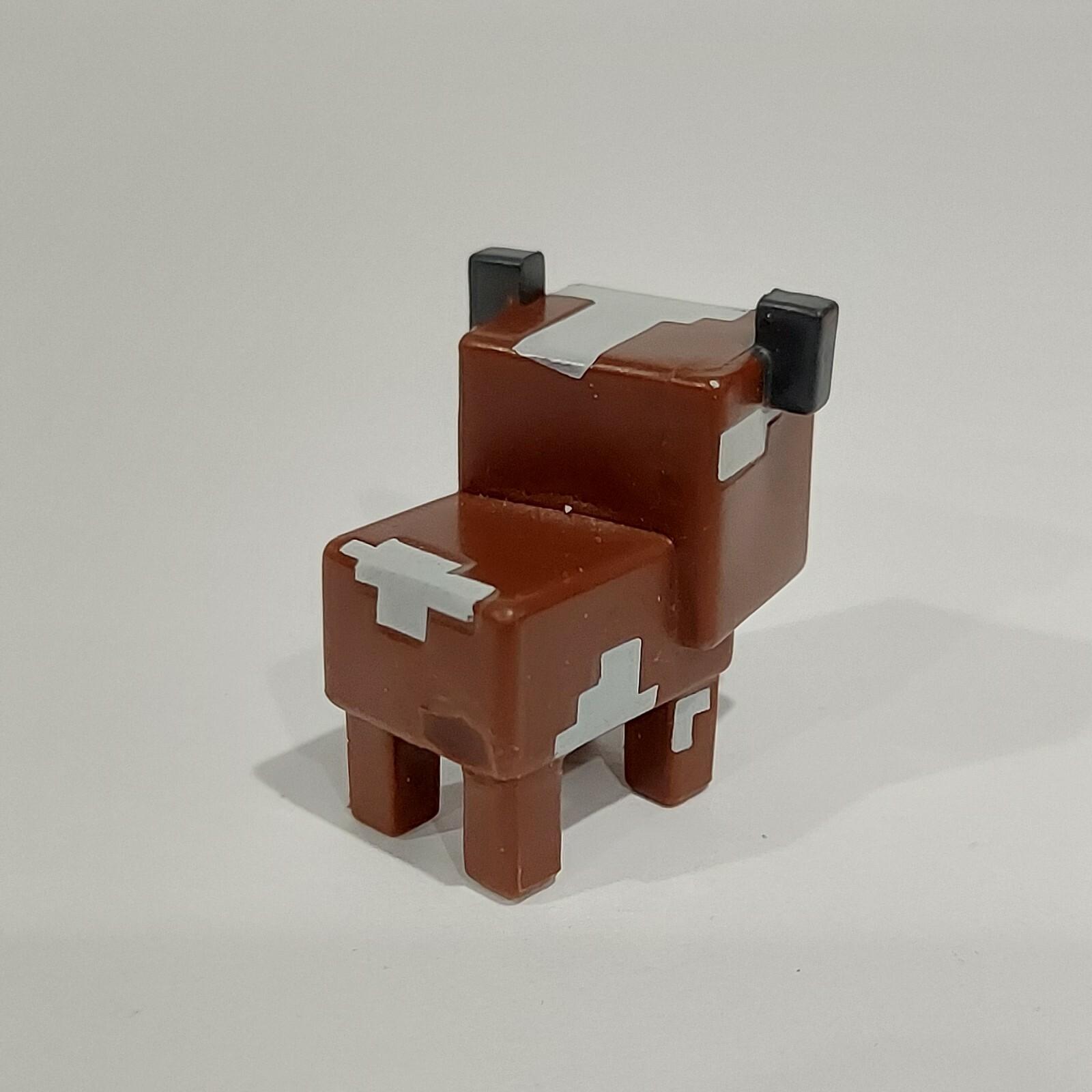 Minecraft Mini-Figures 1&Prime; Brown Cow Grass Series Action Figure Mojang