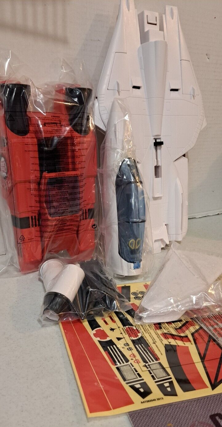 GI JOE ~ 2013 JETFIRE JET ~ TRANSFORMERS CLUB ~100% & UNUSED STICKERS & WEAPONS