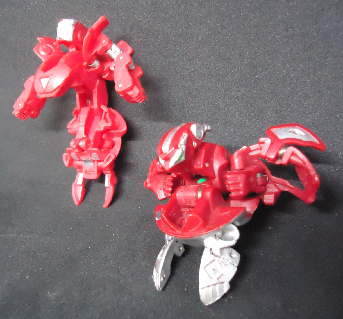 Lot X2 Bakugan Mechtanium Surge TITANIUM DRAGONOID Pyrus + Iron Man Marvel