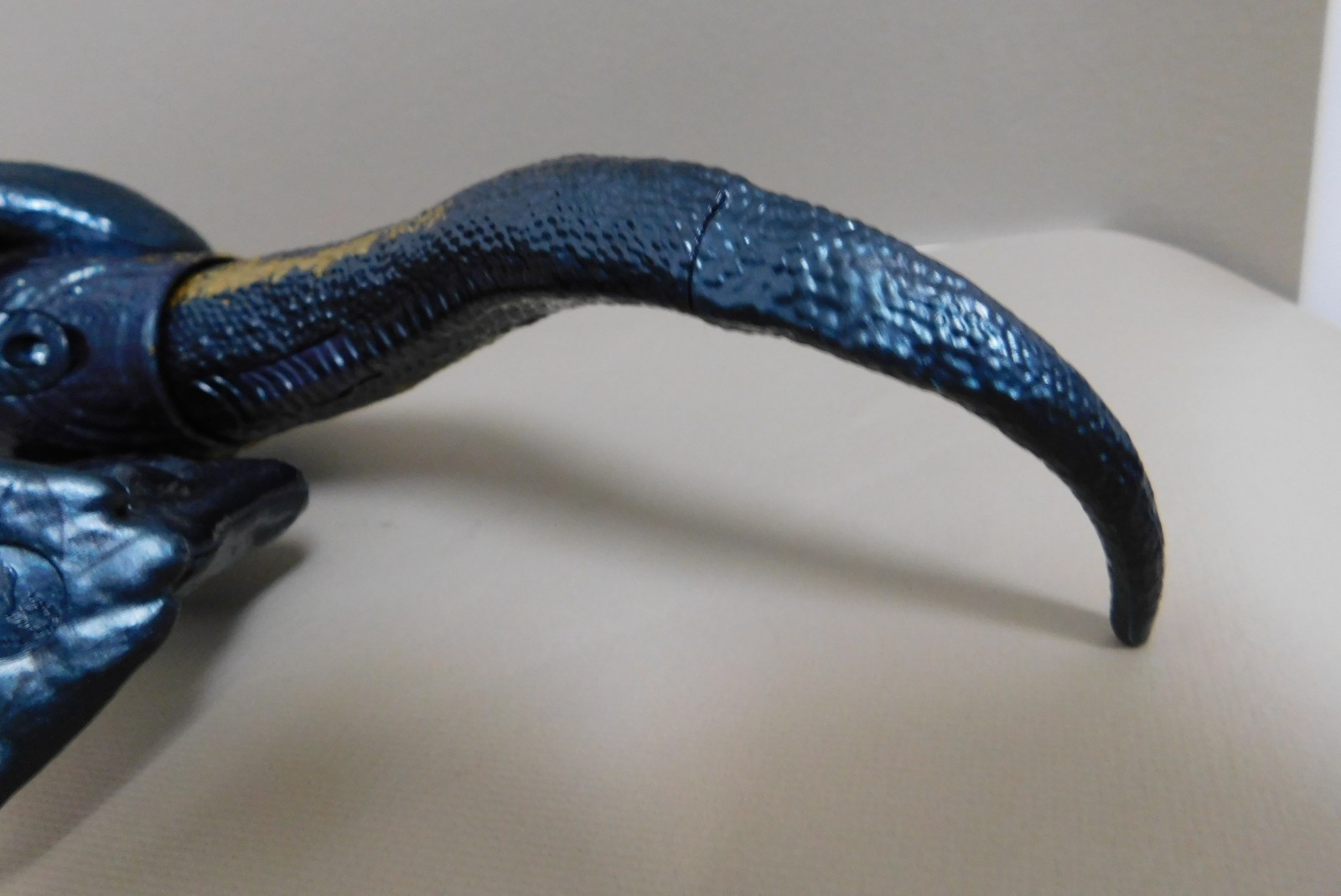 Jurassic World Track &lsquo;n Attack Indoraptor Action Figure Lights & Sounds Dinosaur