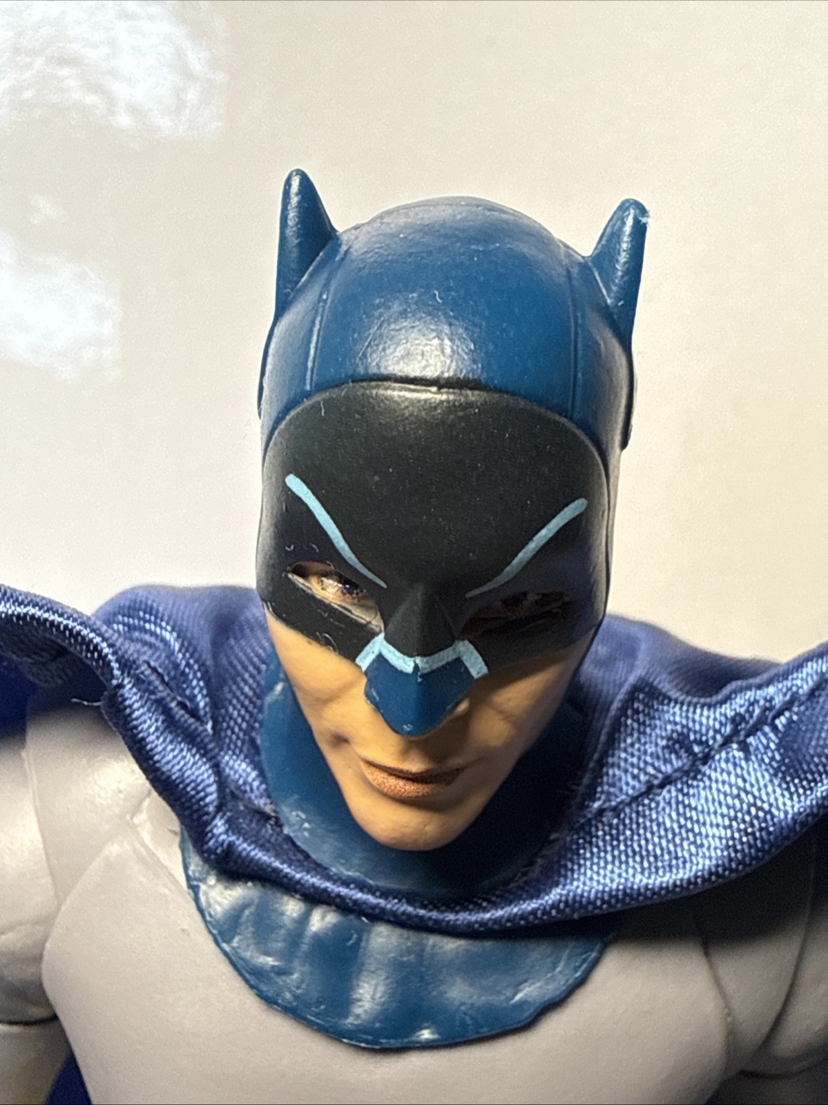 McFarlane DC Multiverse Adam West Batman 1966 Classic TV Series 7&Prime; 1/10 Figure