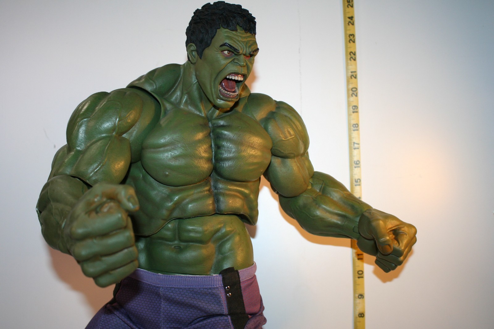 NECA Avengers Age of Ultron 1/4 Scale Incredible Hulk Action Figure 24&Prime; USA