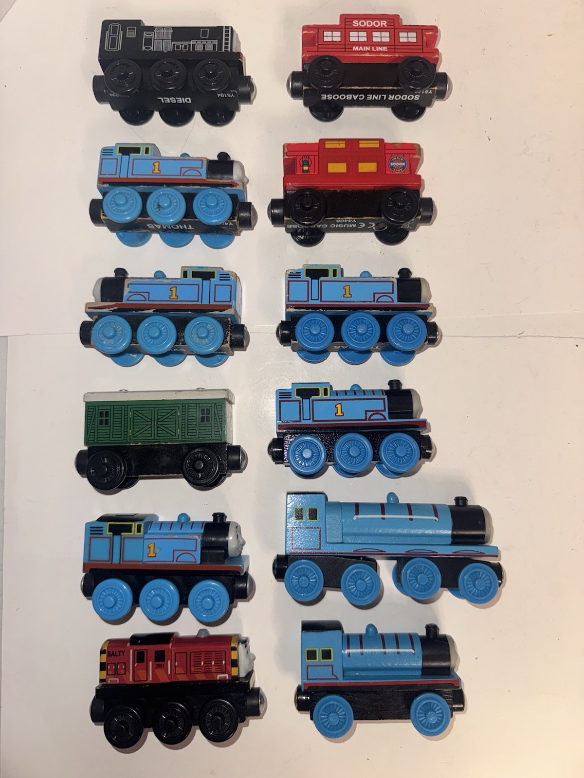 LOT 12) THOMAS THE TANK & FRIENDS WOODEN RAILWAY TRAINS SALTY DIESEL GORDON MORE